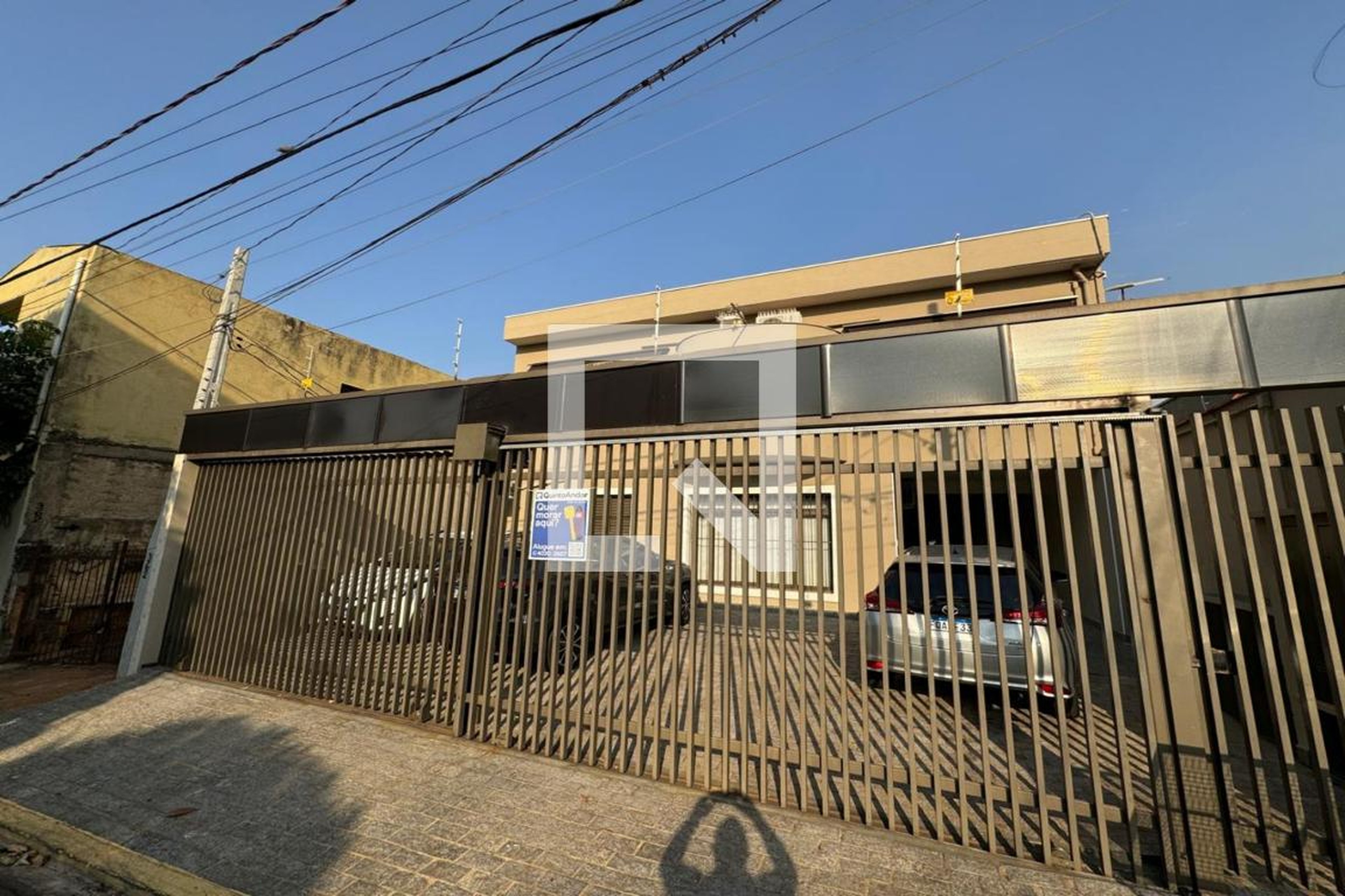 Fachada Condomínio em Rua Frei Caneca, 352