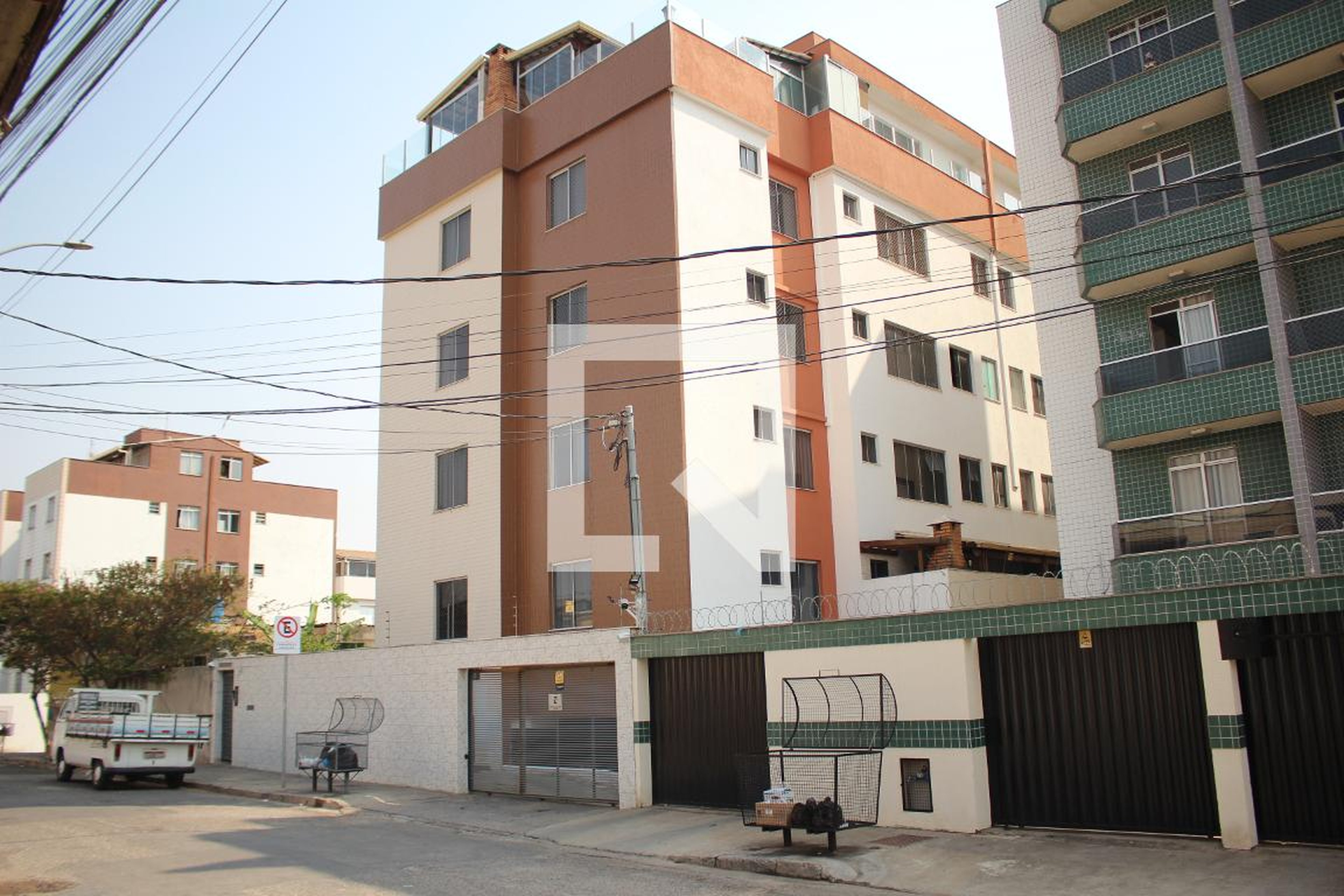 Fachada Edifício Therezinha Sarquis