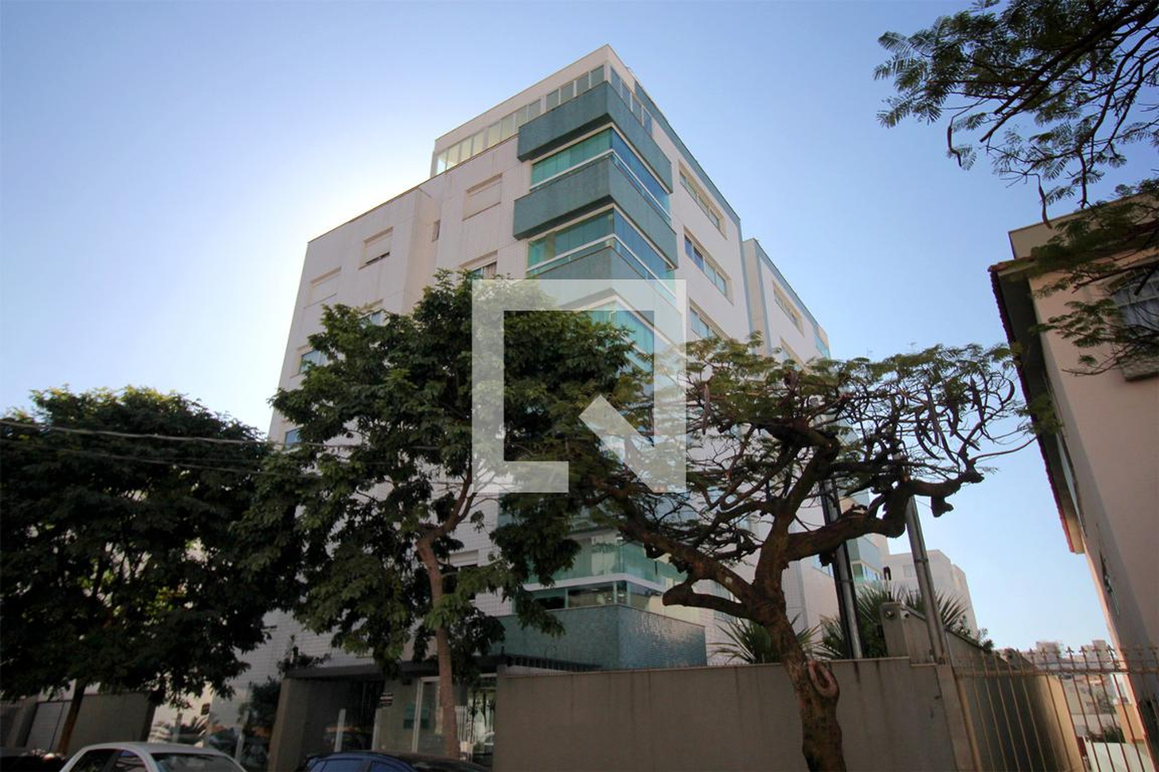 Fachada Condomínio em Rua Paulo Nunes Vieira, 41