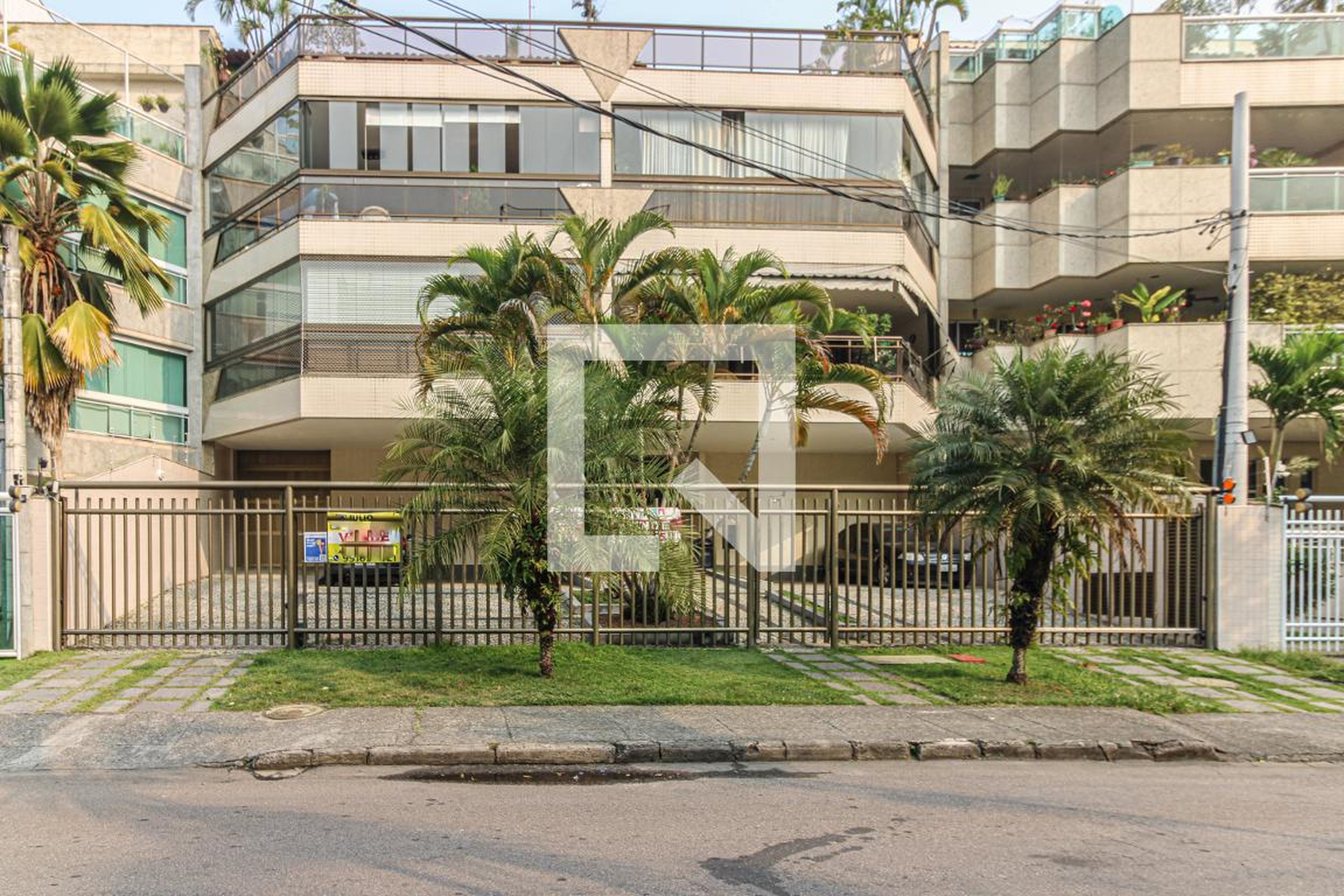 Fachada Condomínio ED. Pontal do Sul