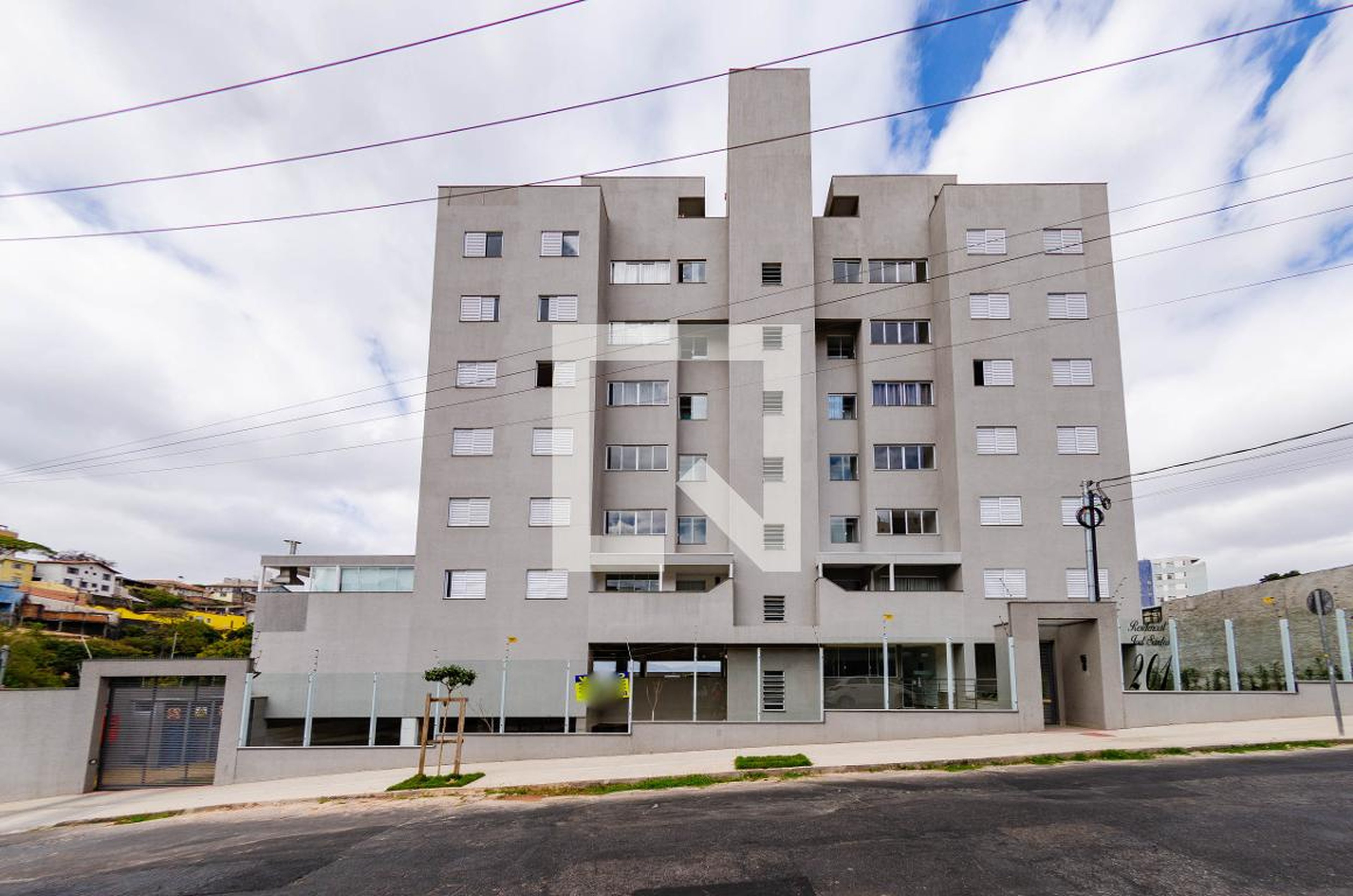 Fachada Condomínio em Rua Carioca, 201