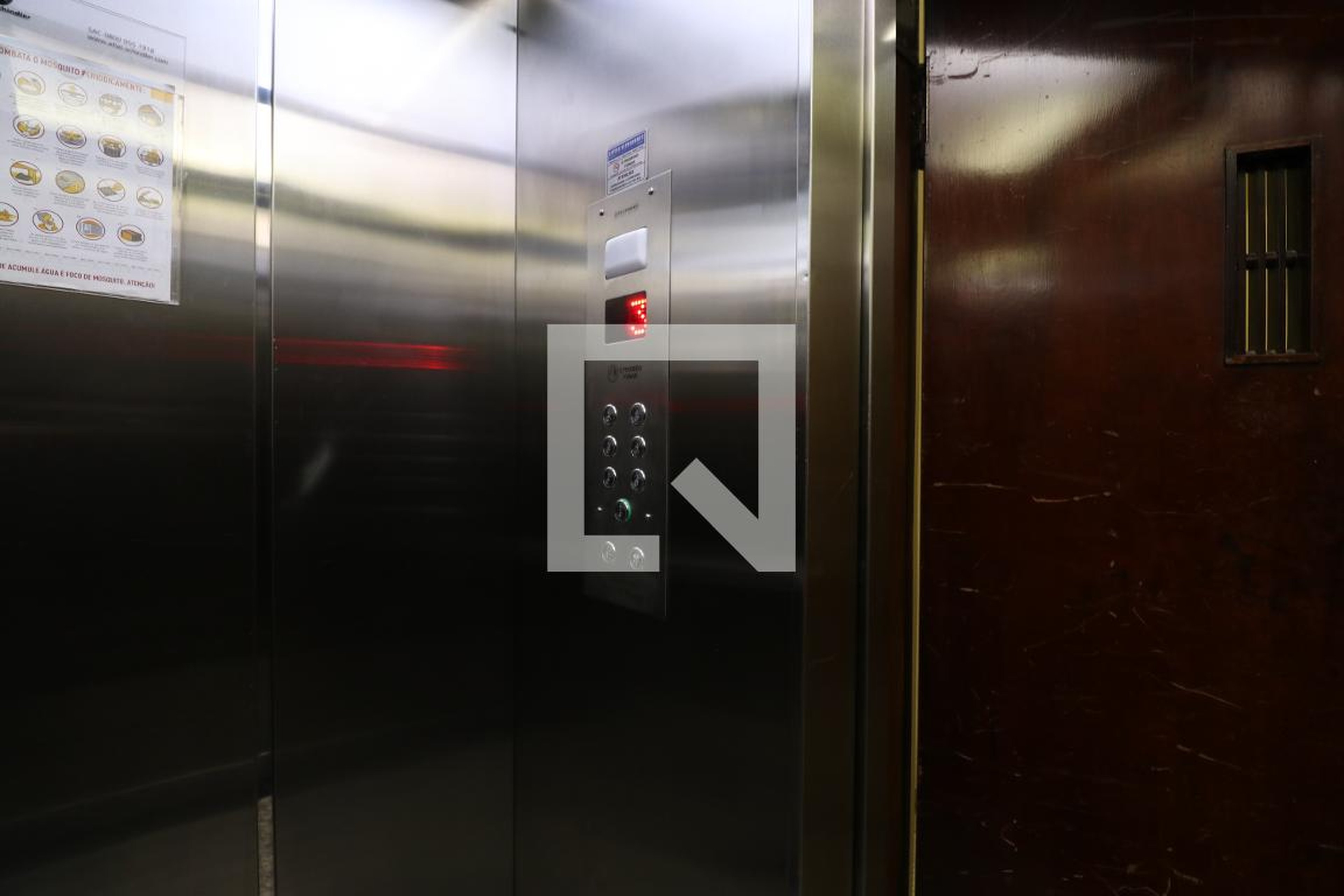 Elevador - Edifício Anhaia