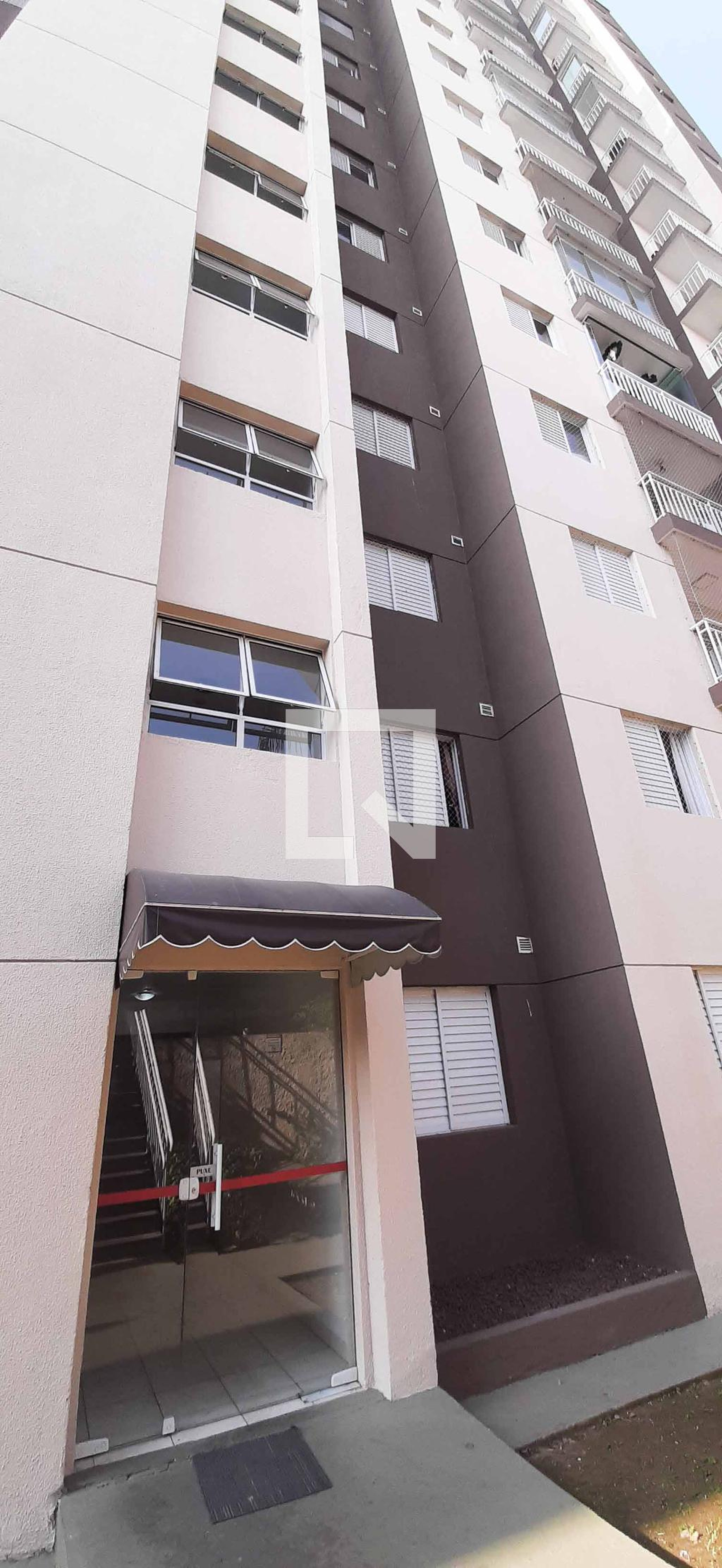 Fachada do Prédio Condomínio Canada Residence