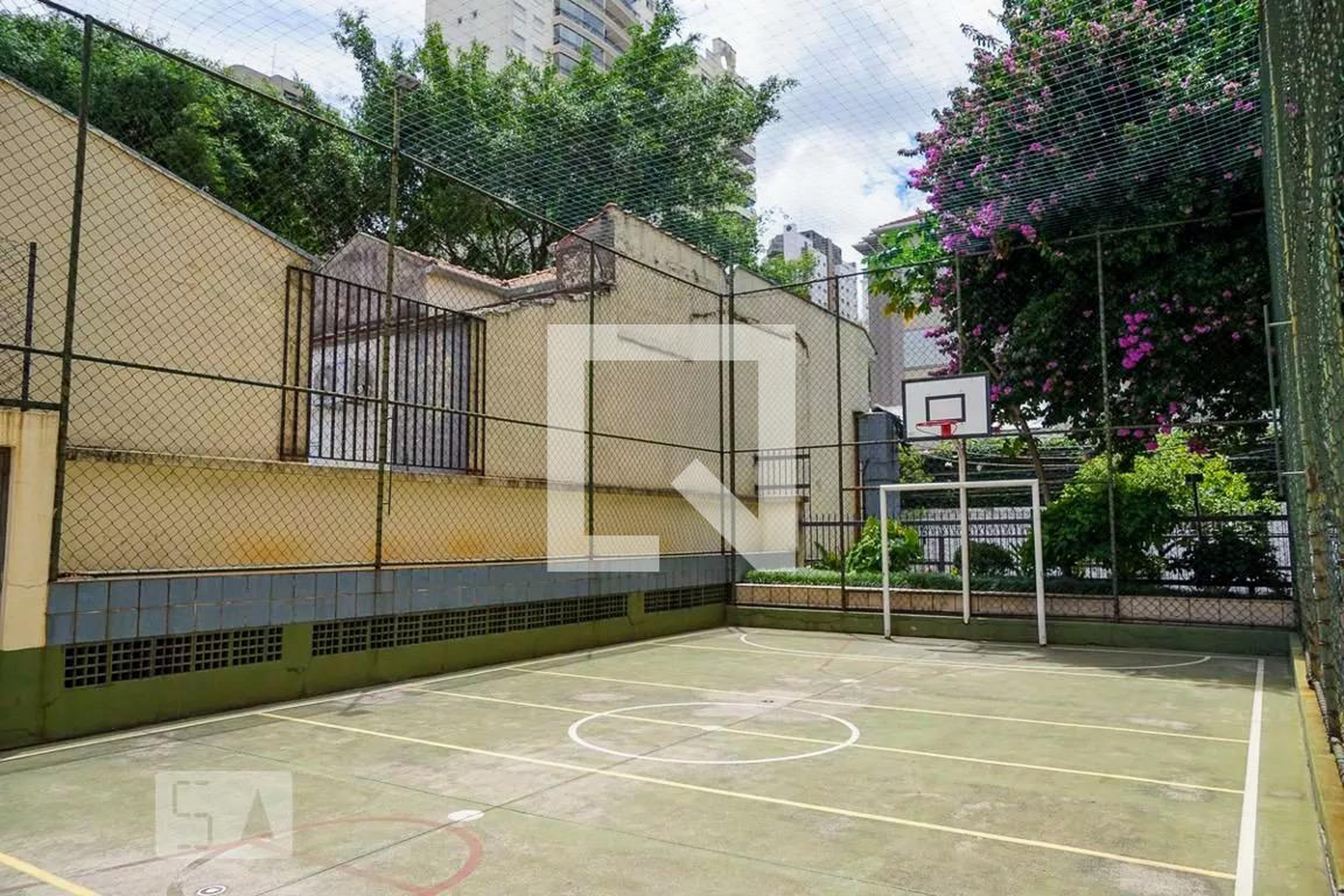 Quadra Esportiva - Champs Élysées