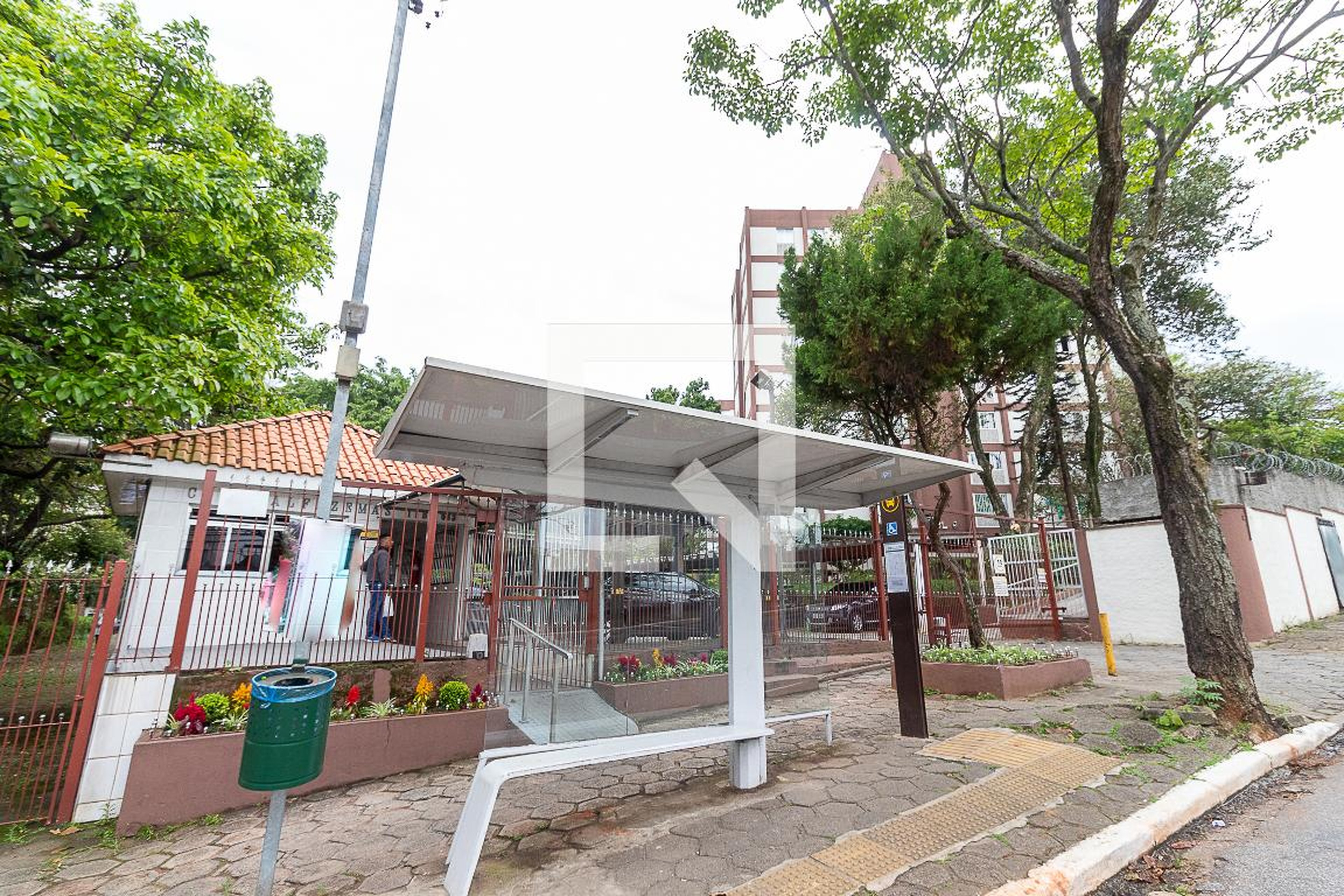 Fachada do Prédio Condomínio Alfazemas II B