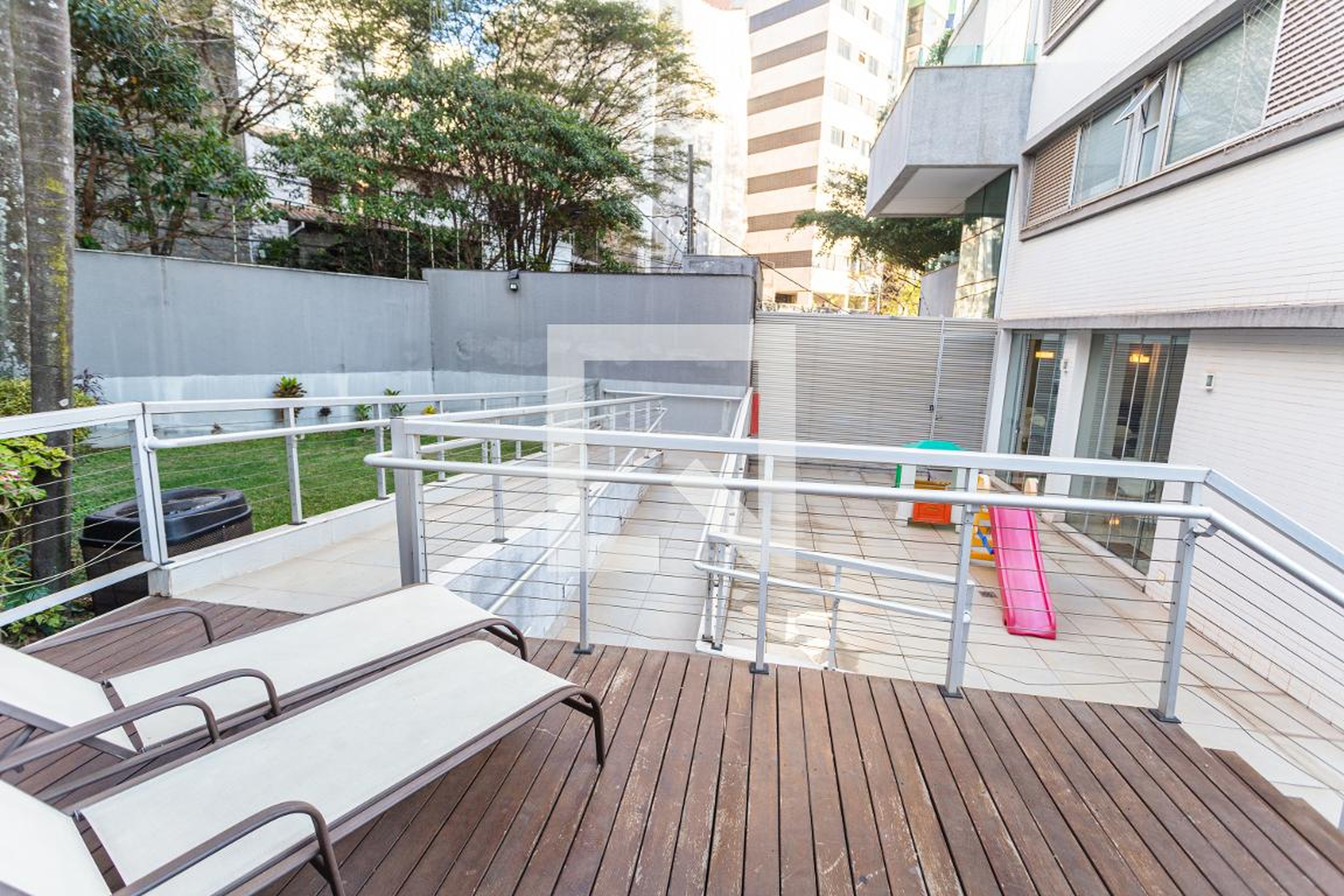 Área da Piscina - Edifício Thales Assis das Chagas