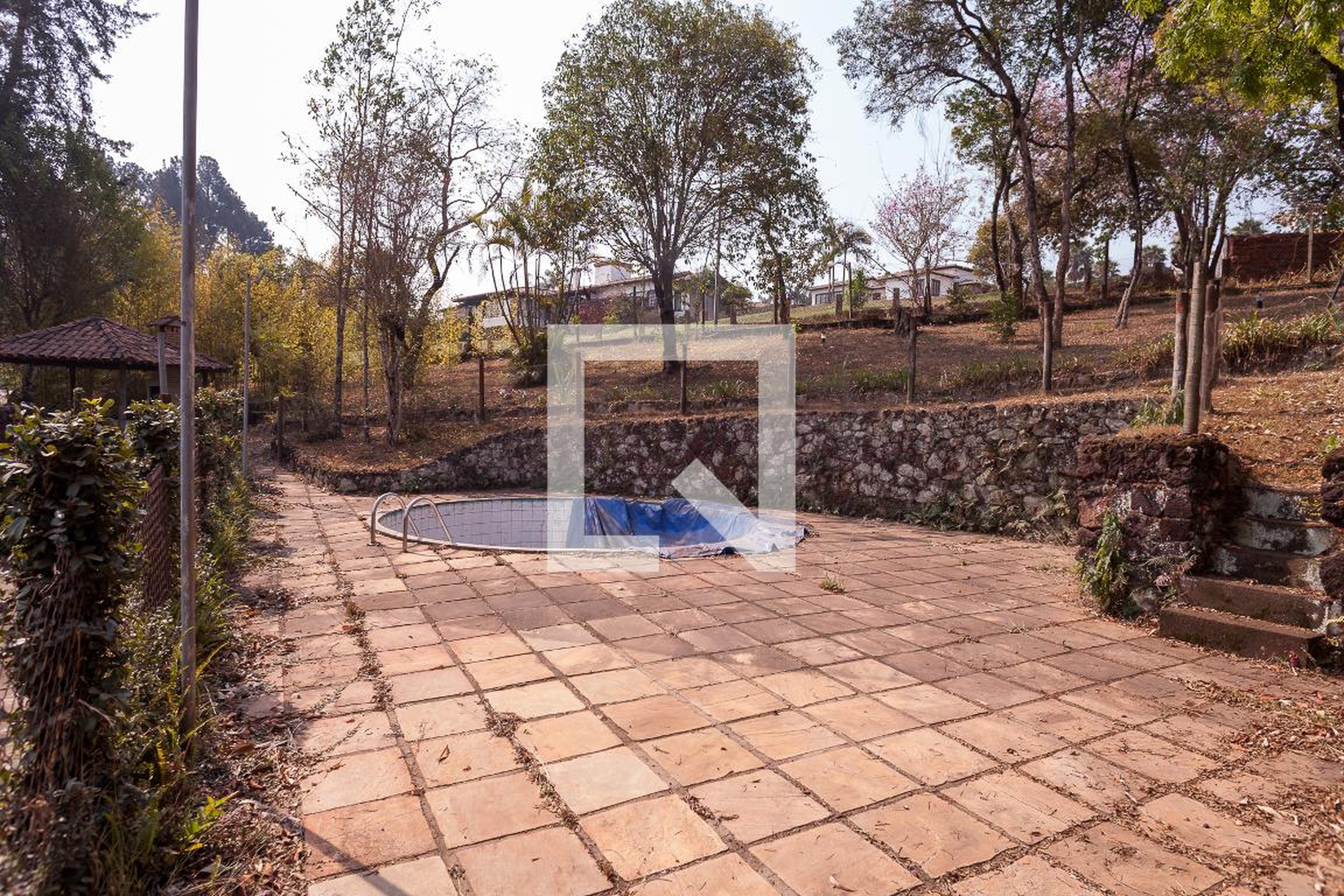 Piscina Condomínio em Rua das Hortências, 1205