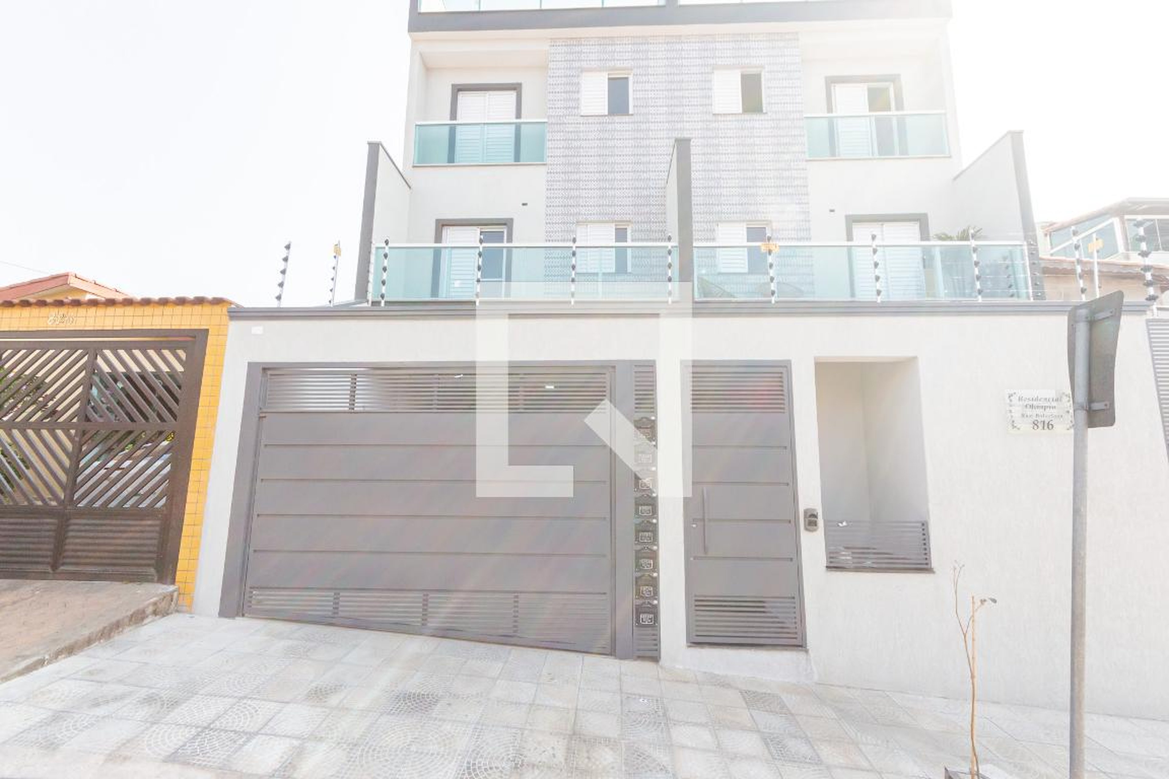 Fachada Condomínio em Rua Balaclava, 816