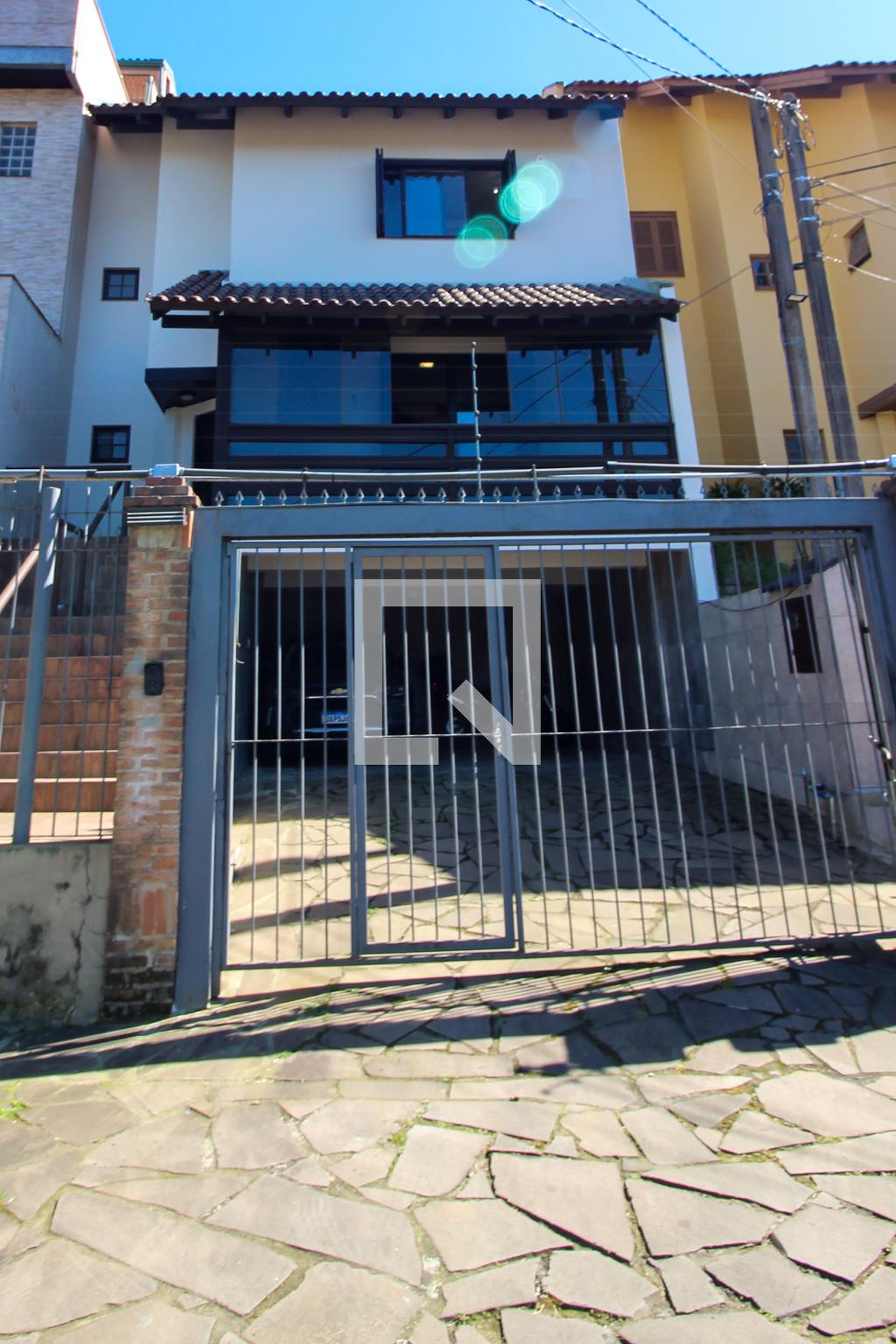 Fachada Condomínio em Rua Octávio de Souza, 745