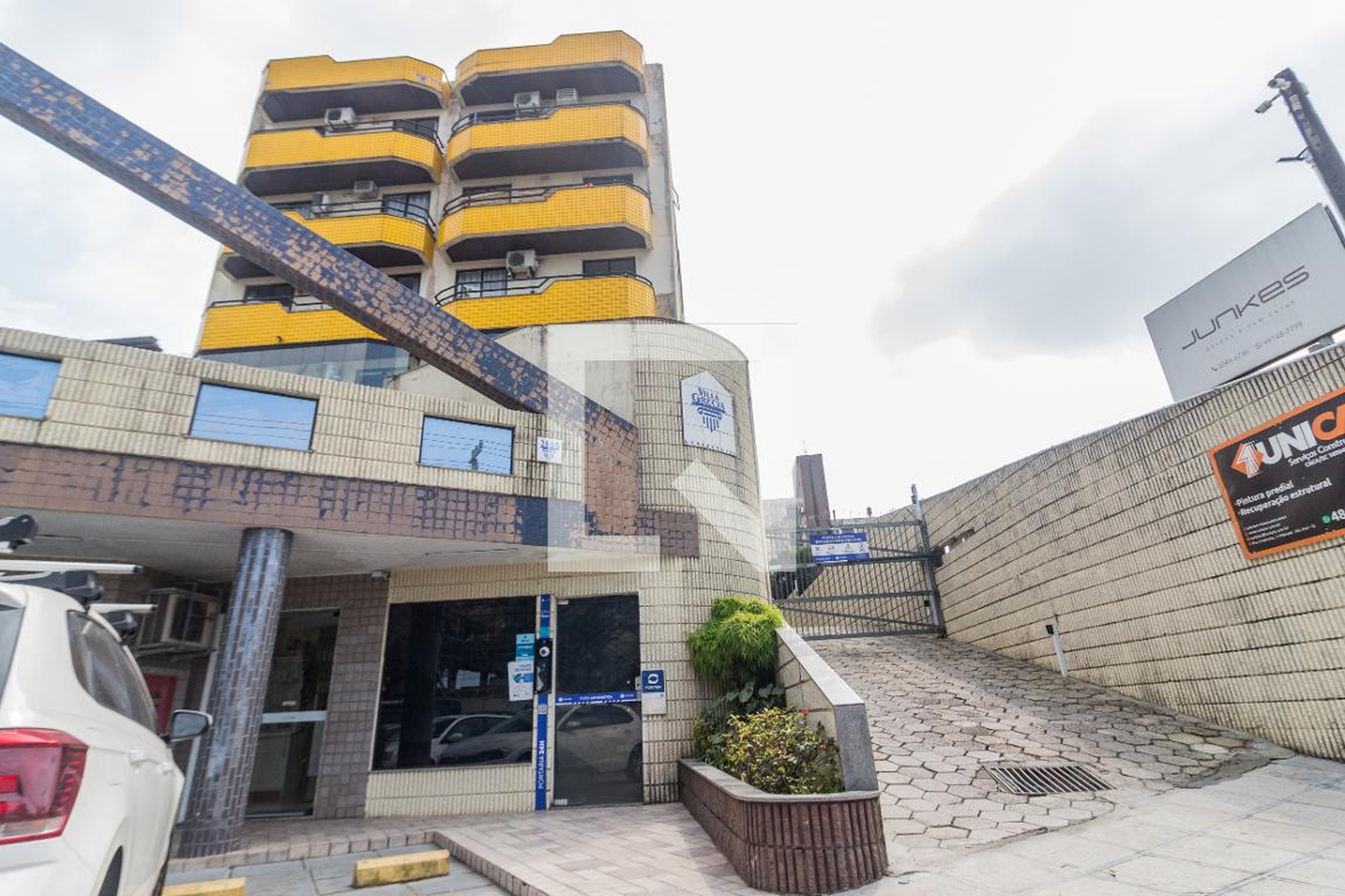 Fachada Residencial Villa Grécia