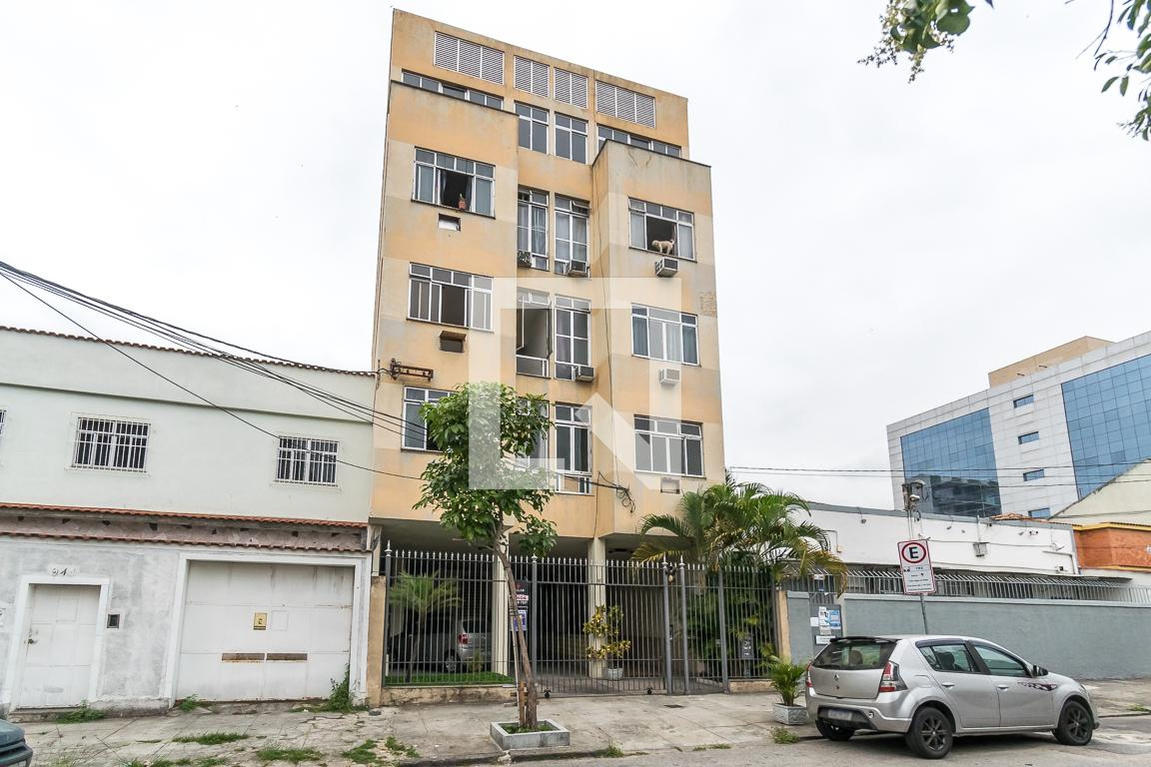 Fachada do Prédio Condomínio em Rua Filomena Nunes, 951