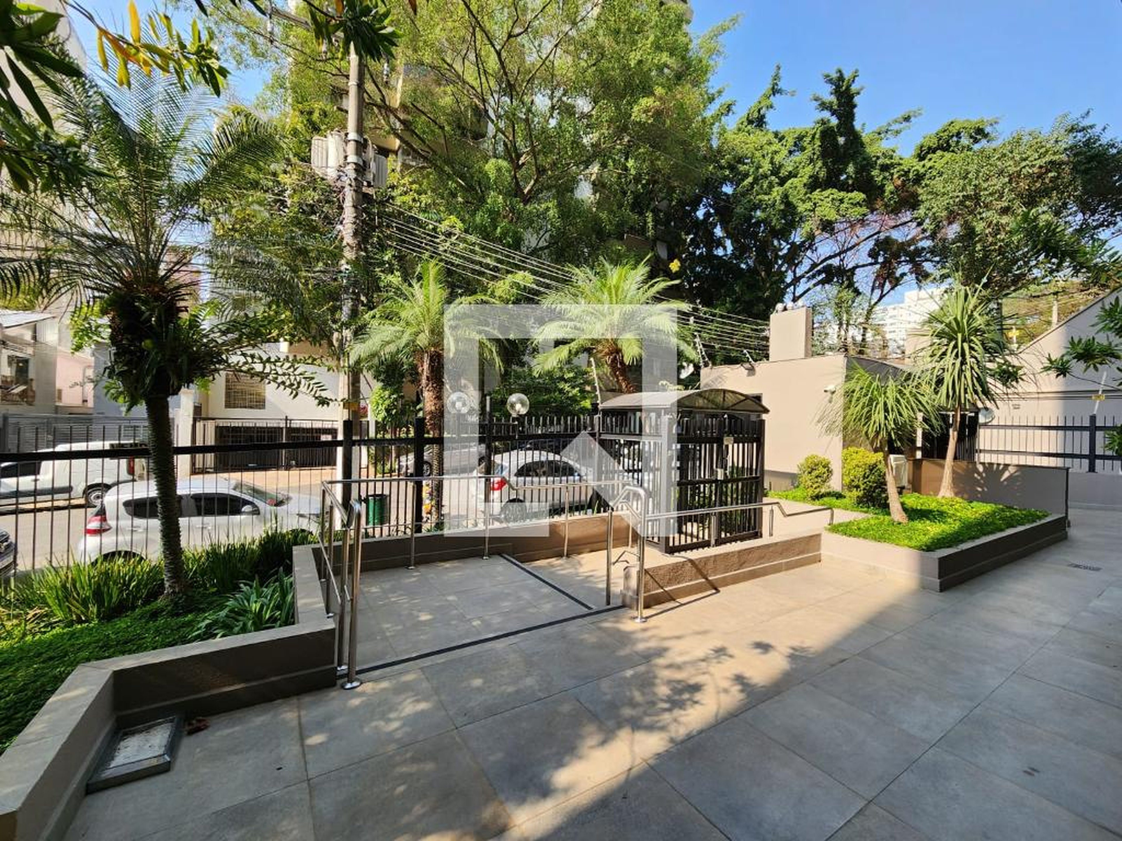 Entrada - Edifício Cambará