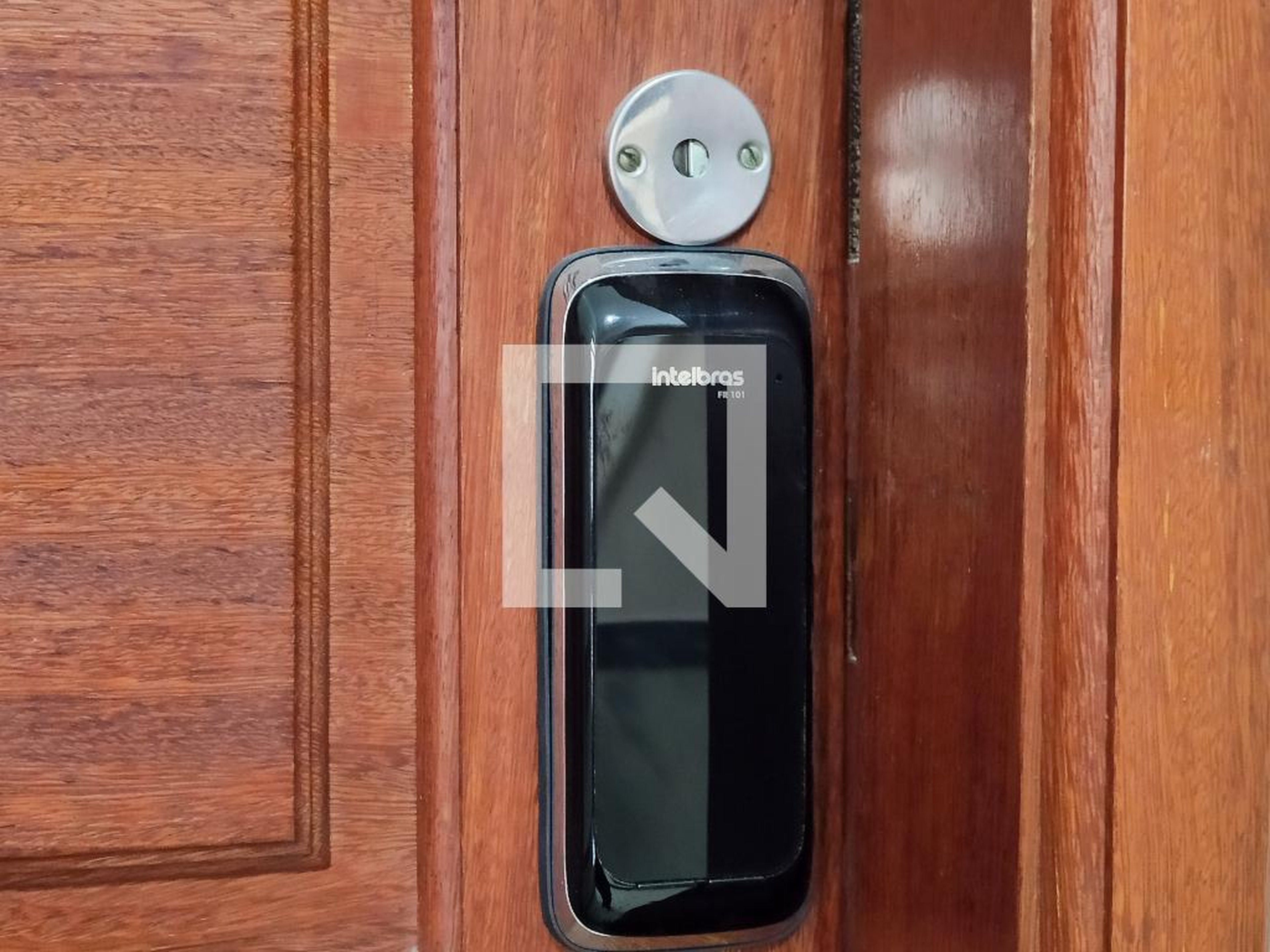 Entrada Condomínio em Rua Barão de Mesquita, 451