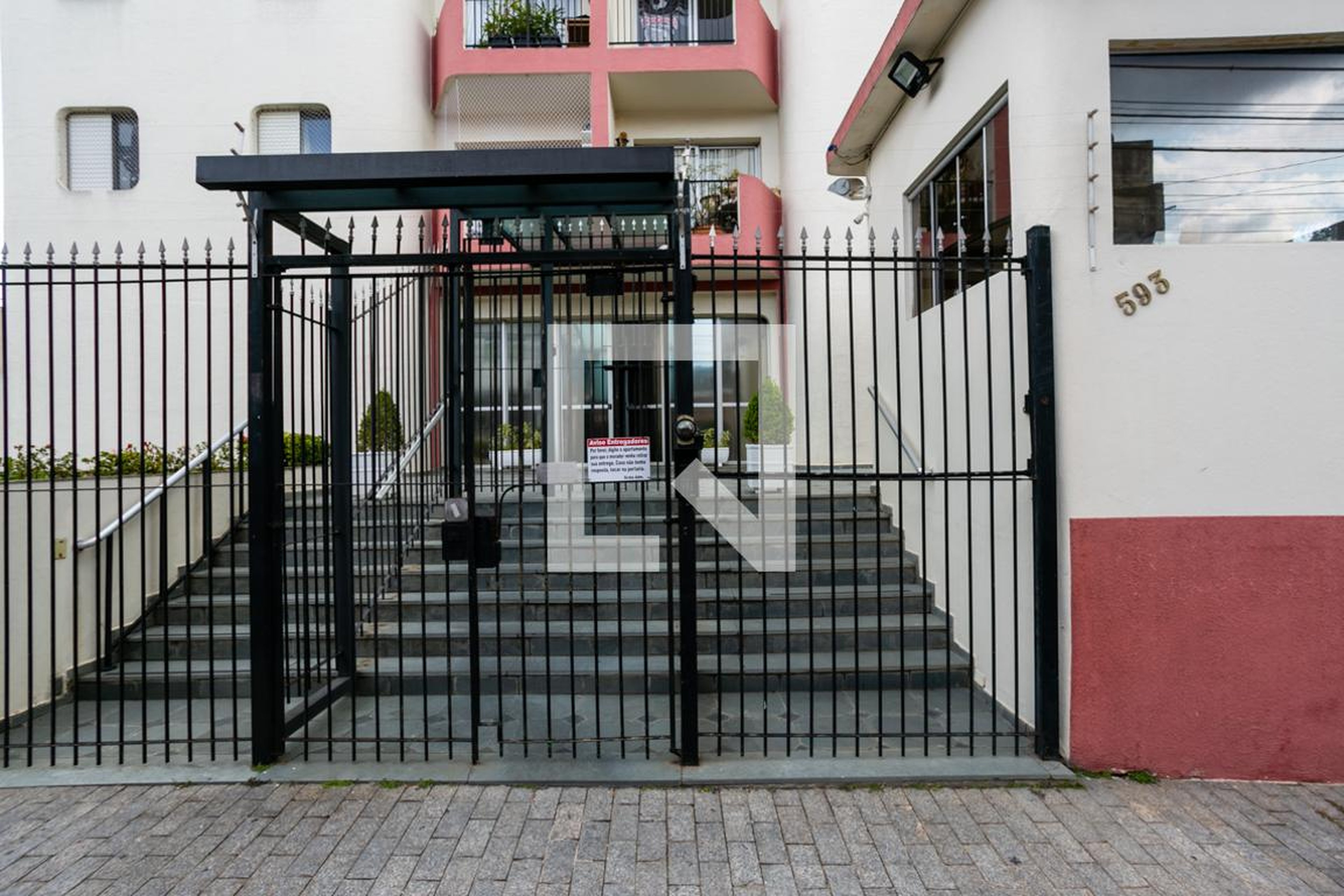 Fachada do condomínio Edifício Mirante Eucalíptos