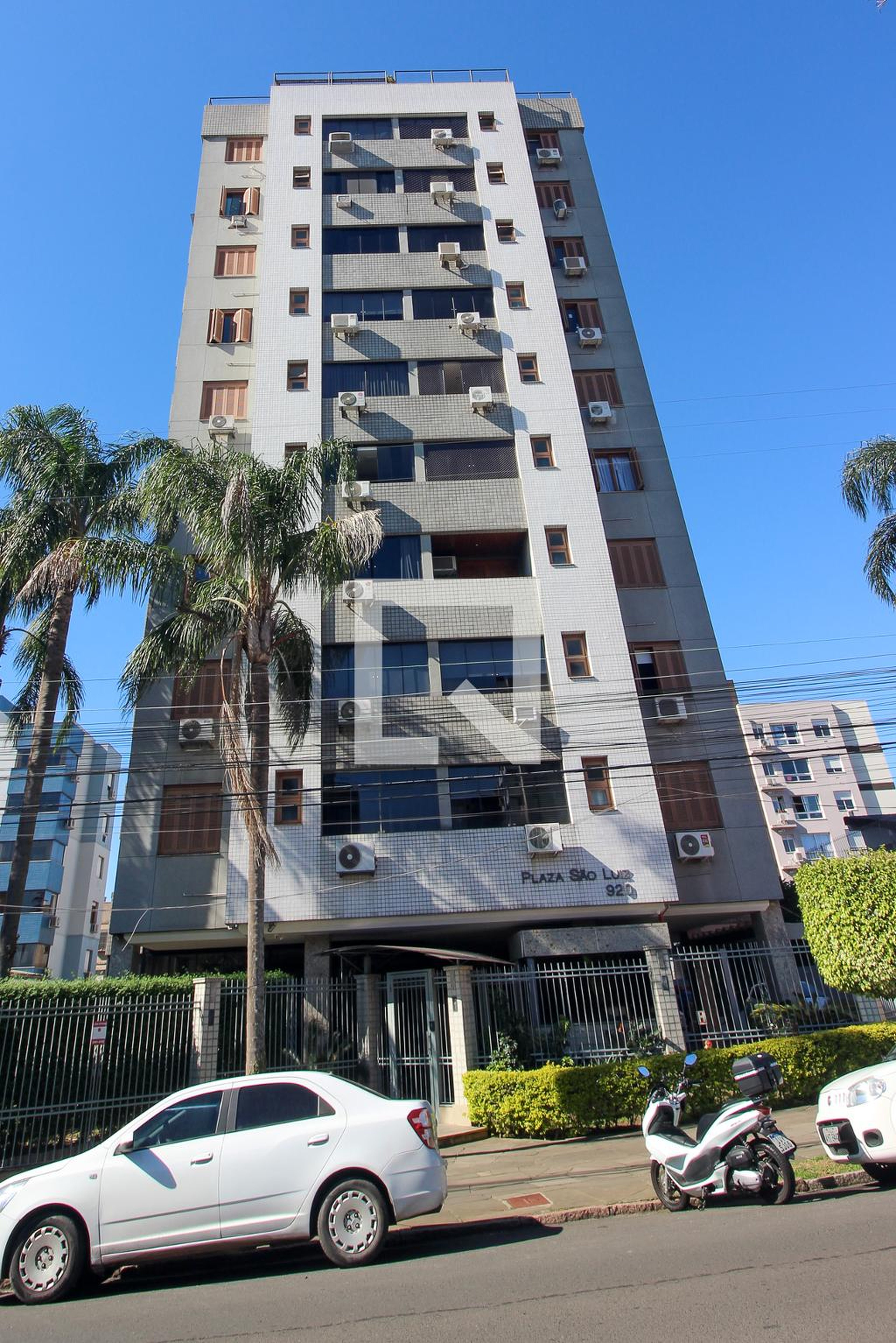 Fachada do Prédio Condomínio em Rua São Luís, 920