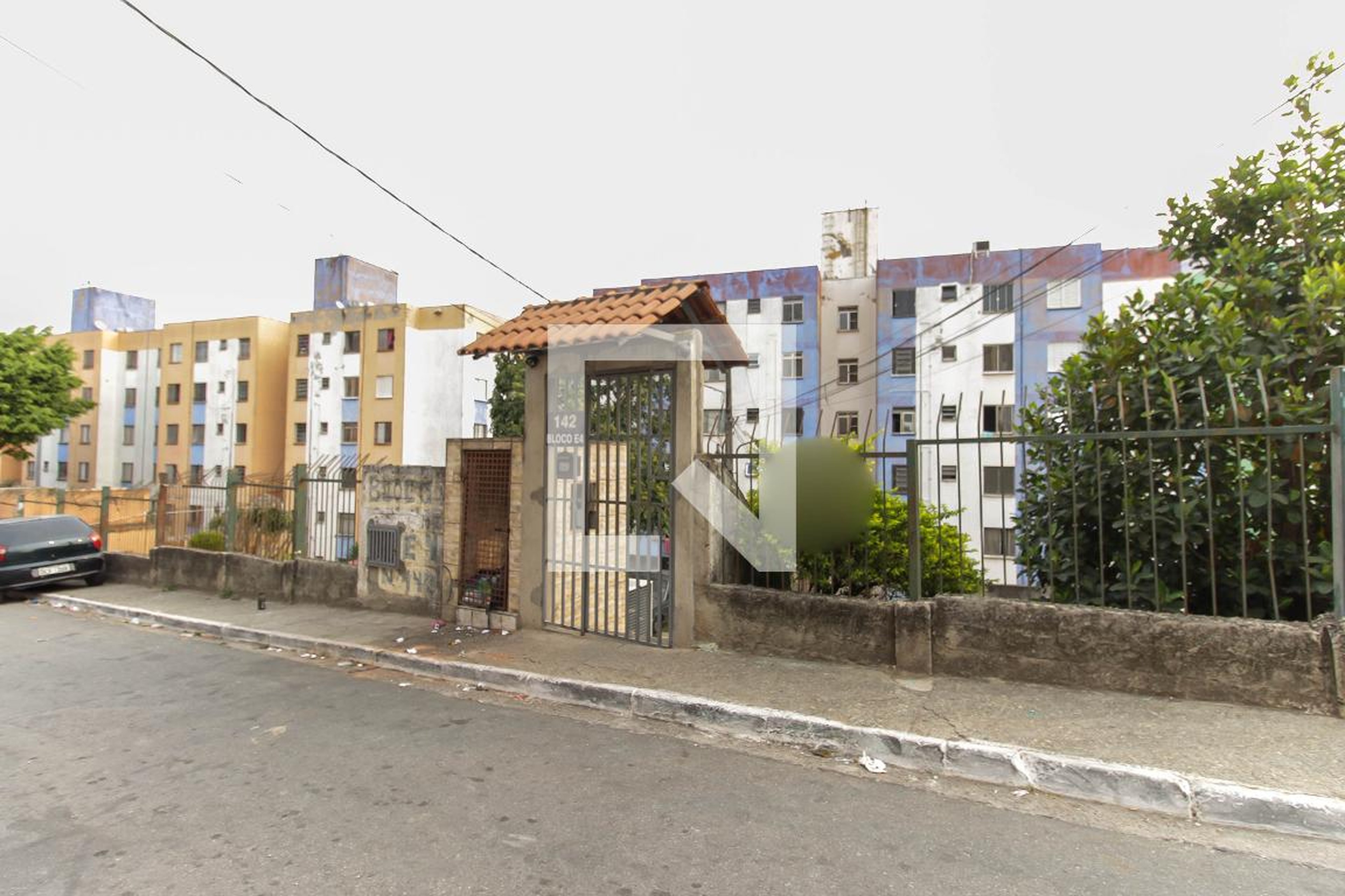 Fachada do Prédio Condomínio em Rua Pedro Maciel, 142