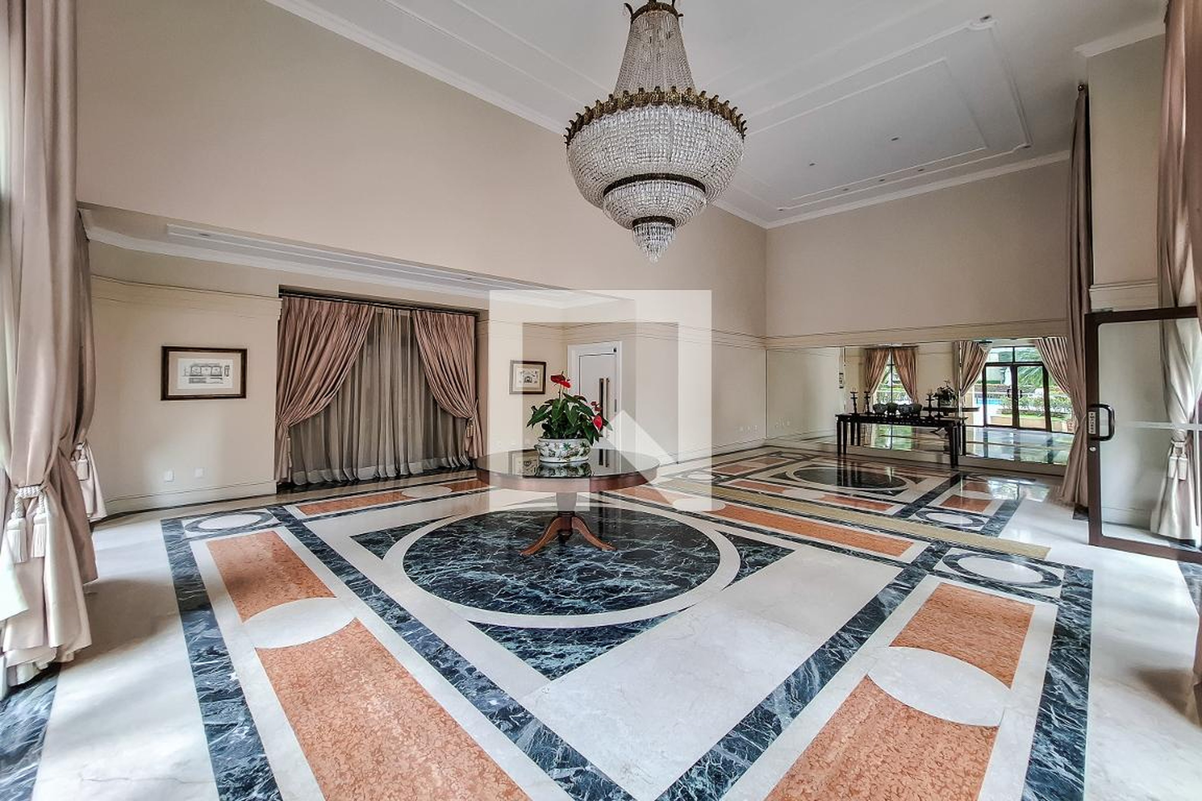 Hall de entrada - Le Grand Klabin