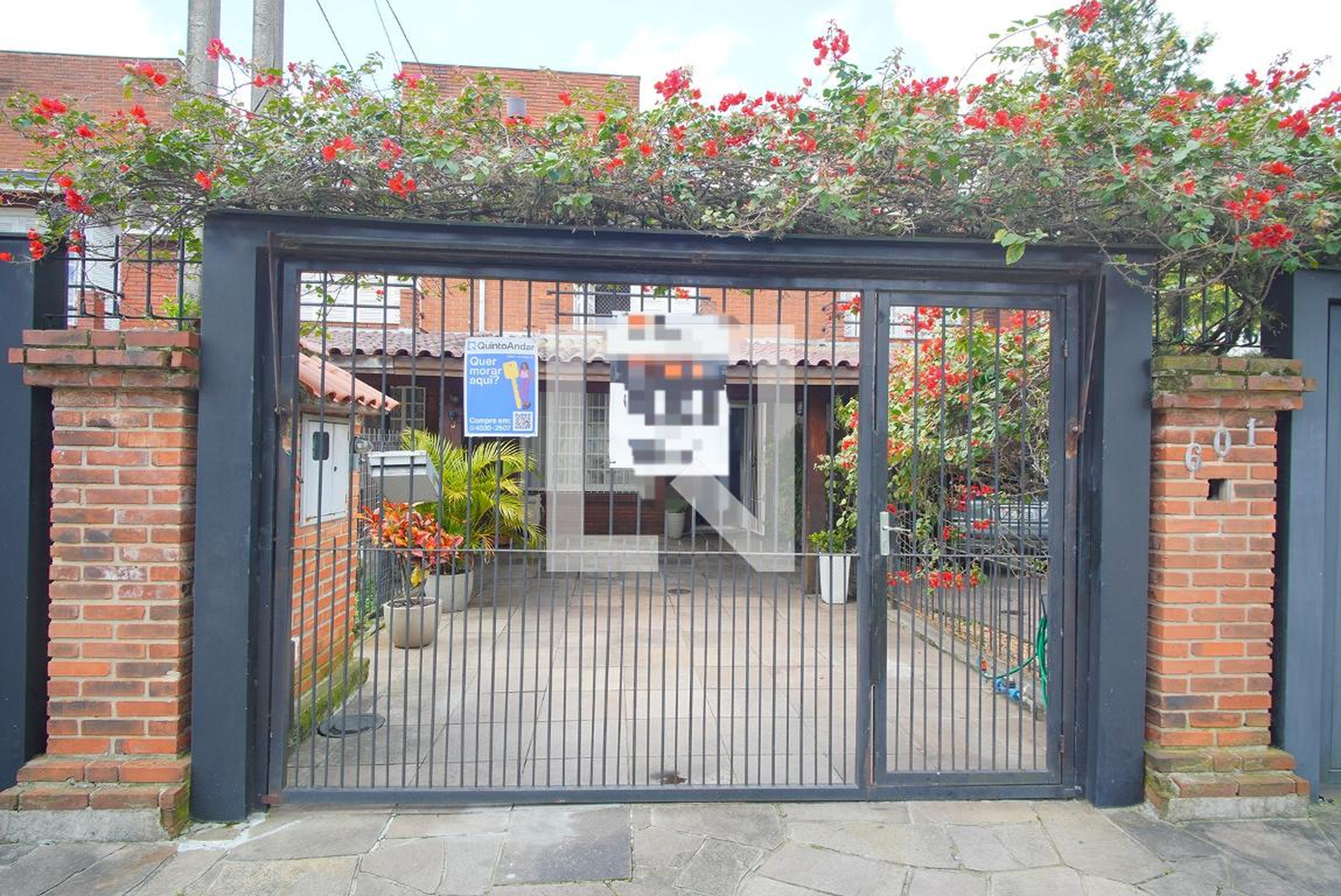 Fachada Condomínio em Avenida Nilo Ruschel, 601