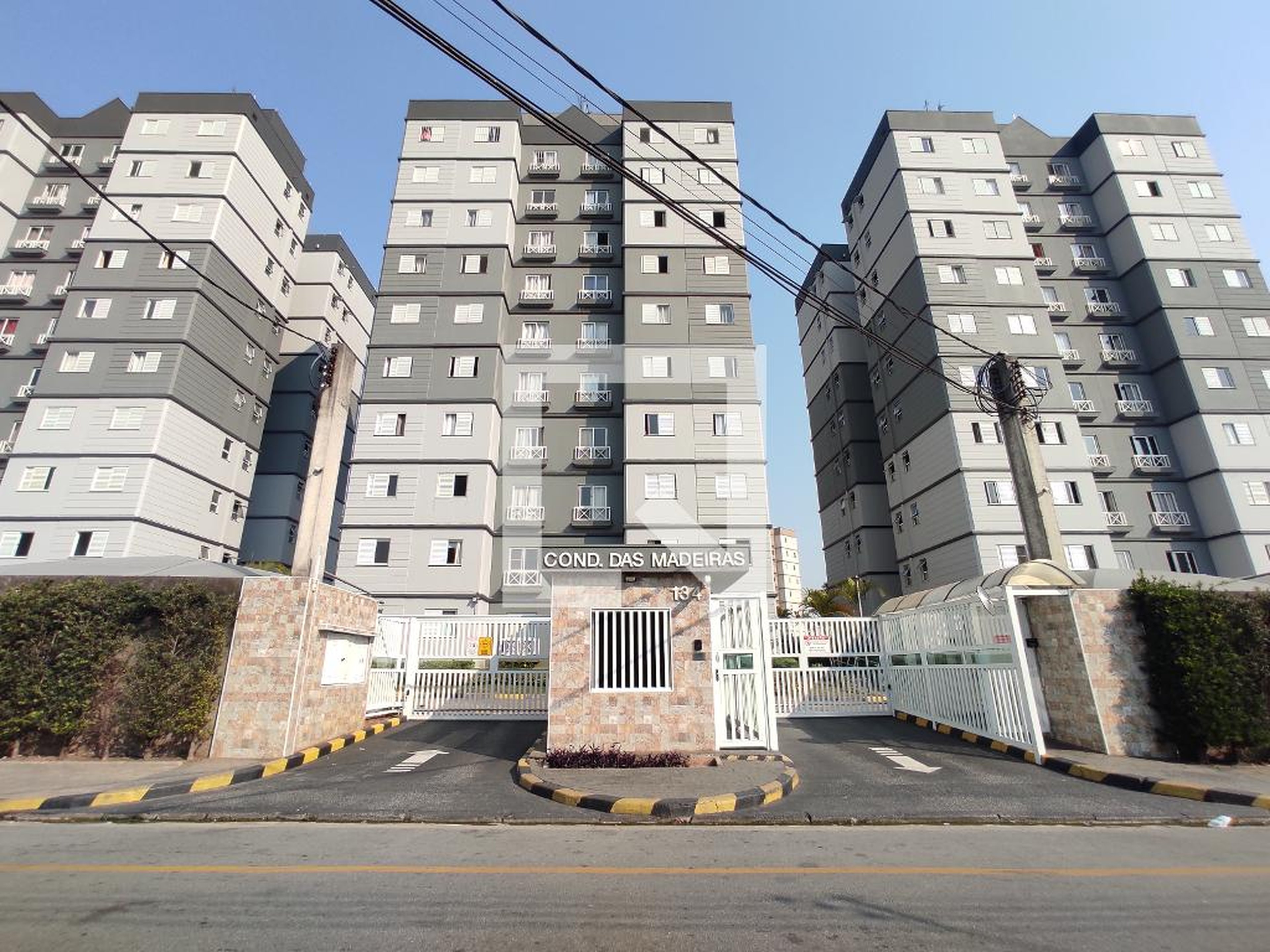 Fachada do Prédio Condomínio Madeiras