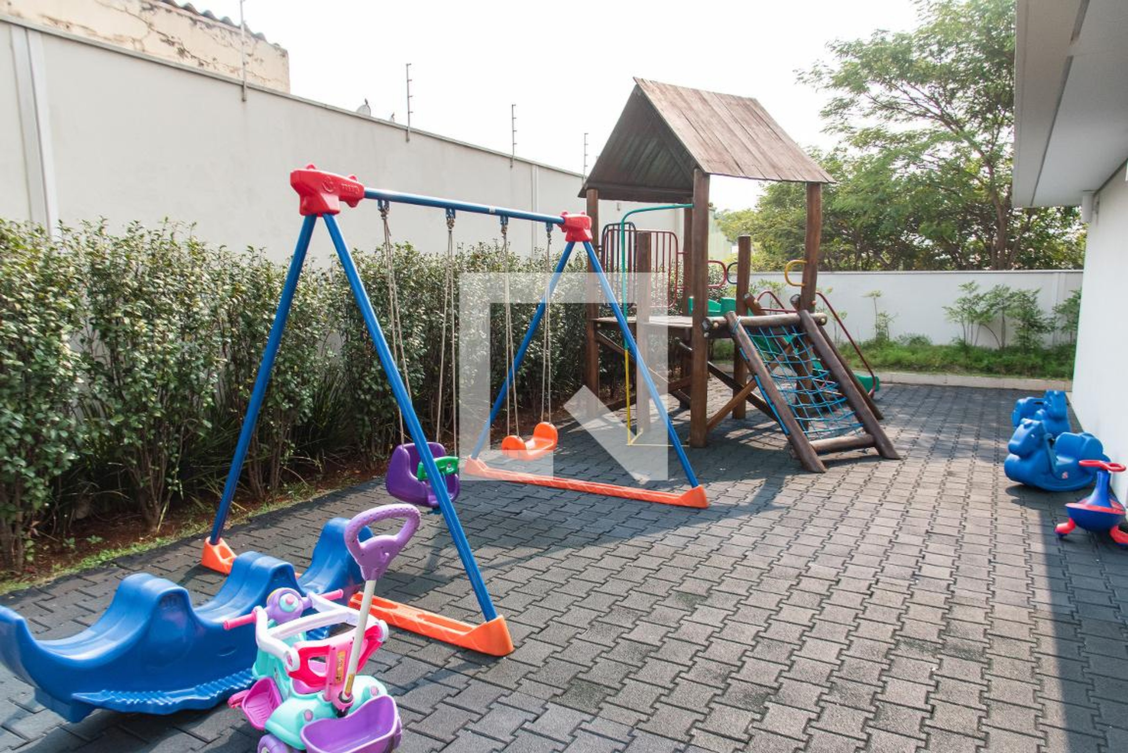 Playground - Absolute