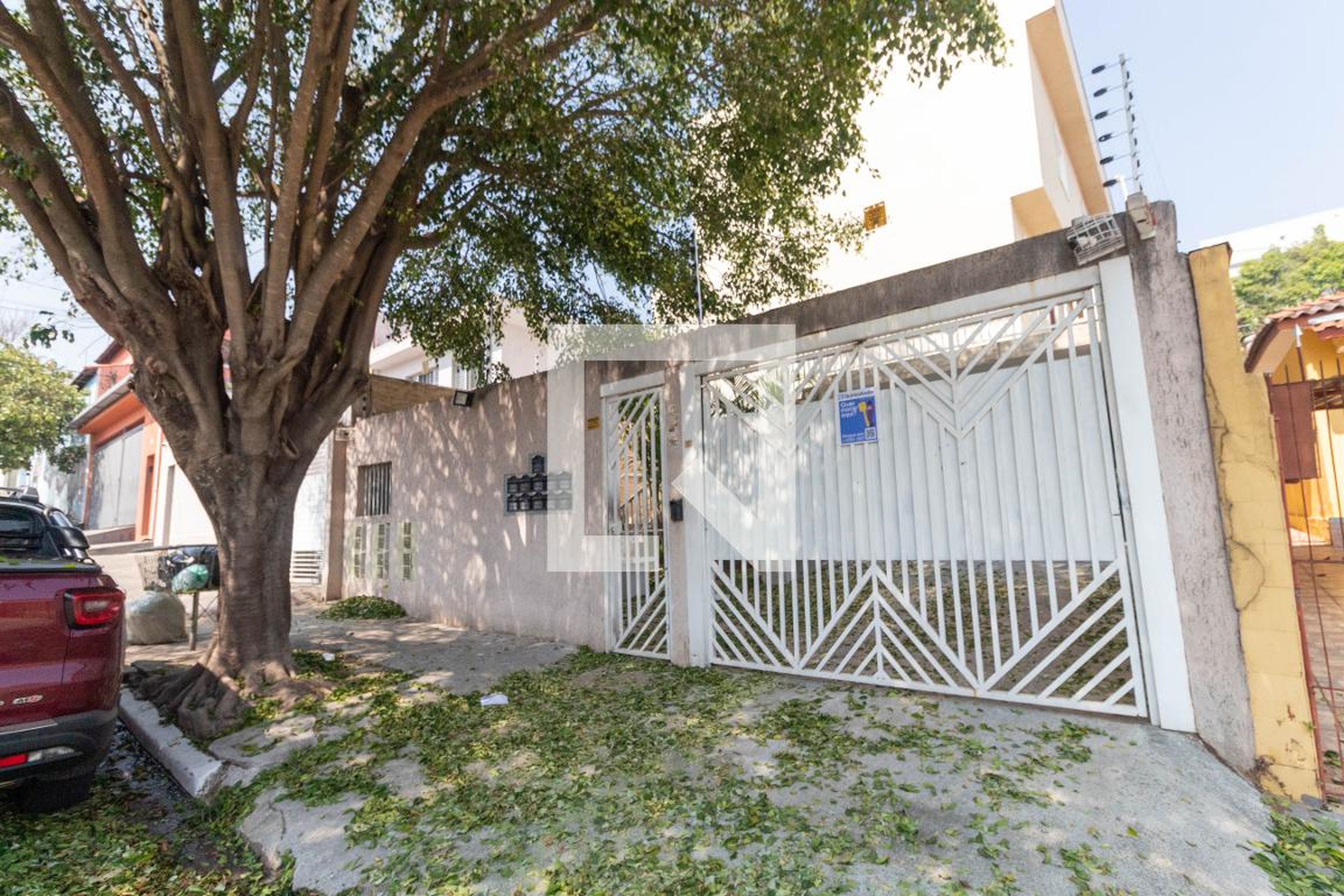 Fachada do condomínio Condomínio em Rua Neá, 802