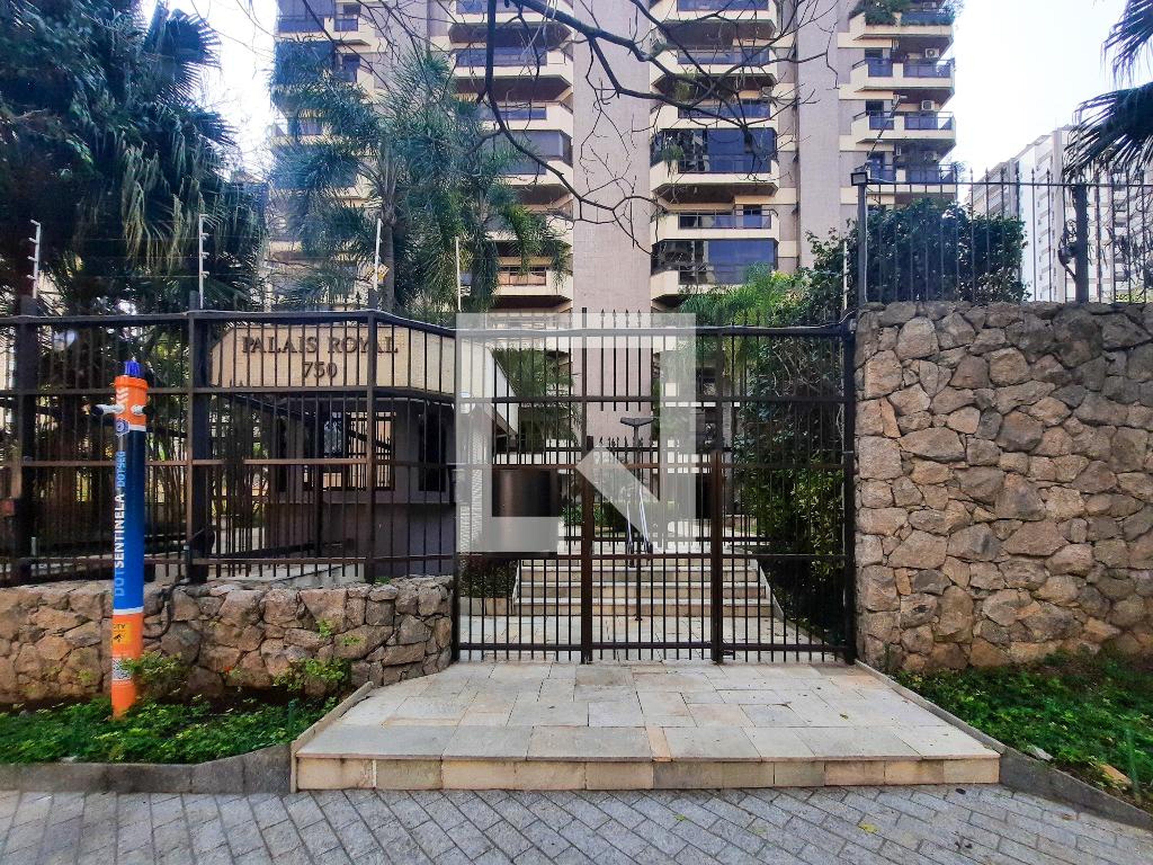 Fachada Condomínio Palais Royal