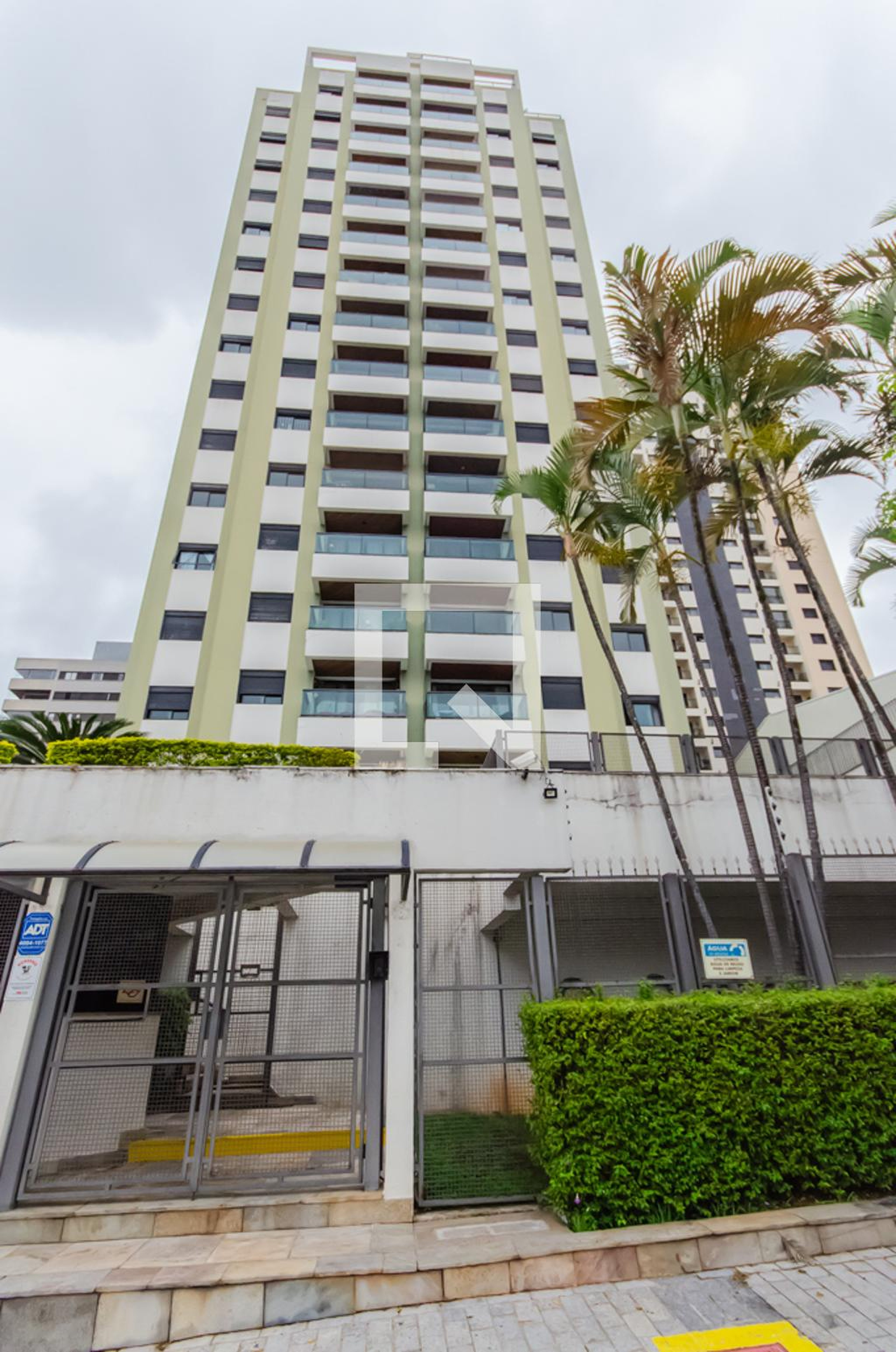 Fachada do Prédio Condomínio Vercelli Apartments