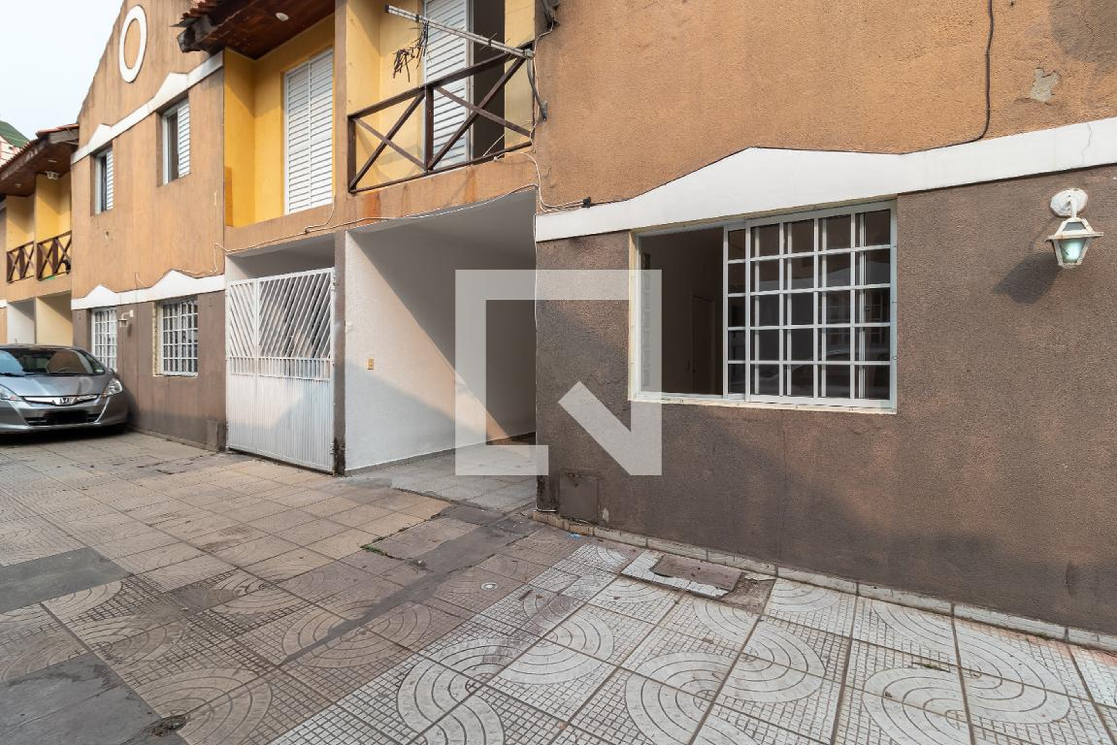 Fachada Condomínio em Rua Carioba, 326