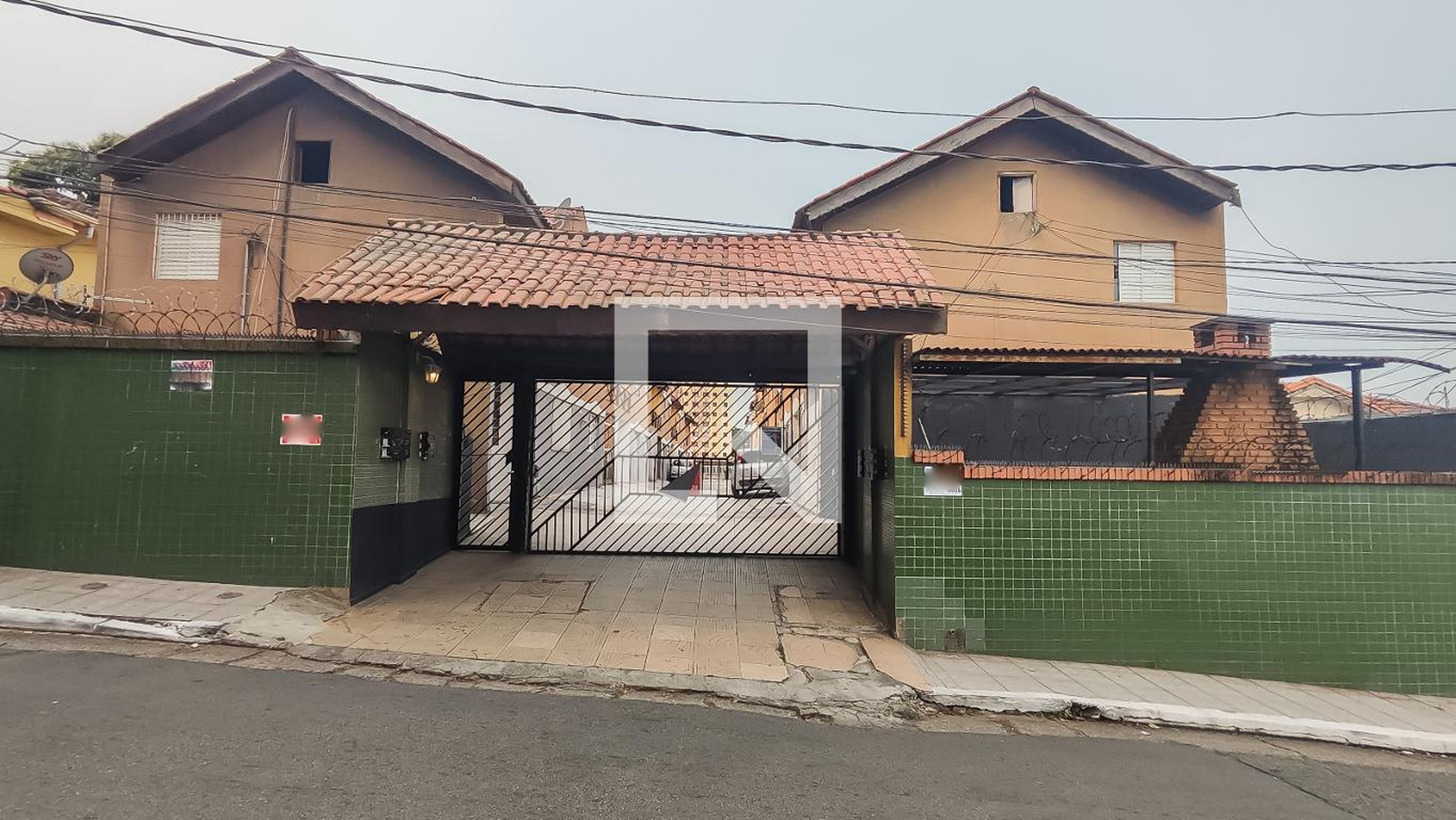 Fachada do Prédio Condomínio em Rua Carioba, 326