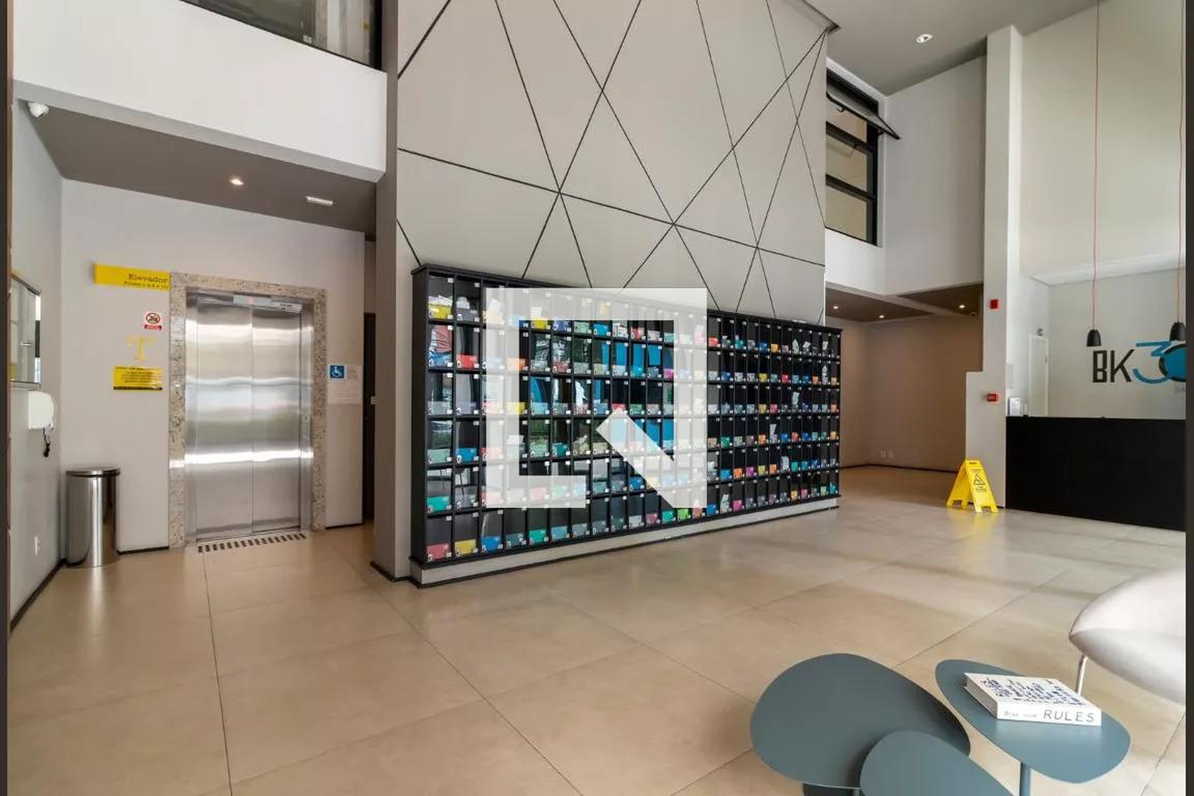 Hall Social - BK30 Santana