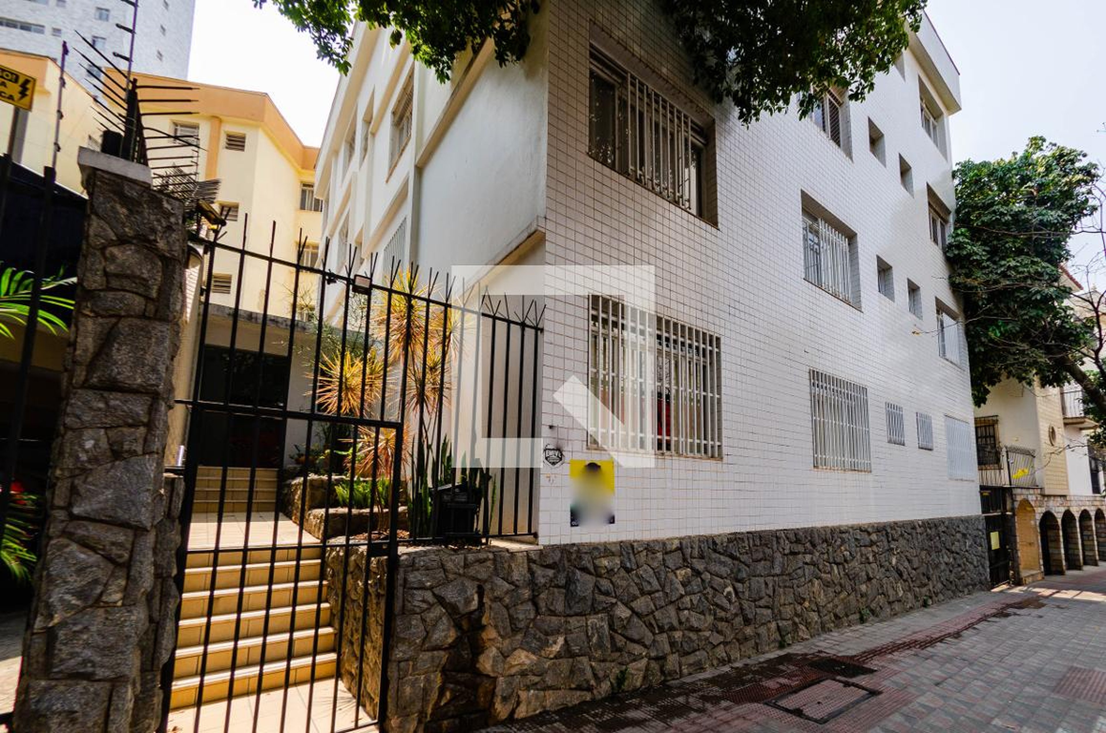 Fachada Condomínio em Rua Guaicuí, 330