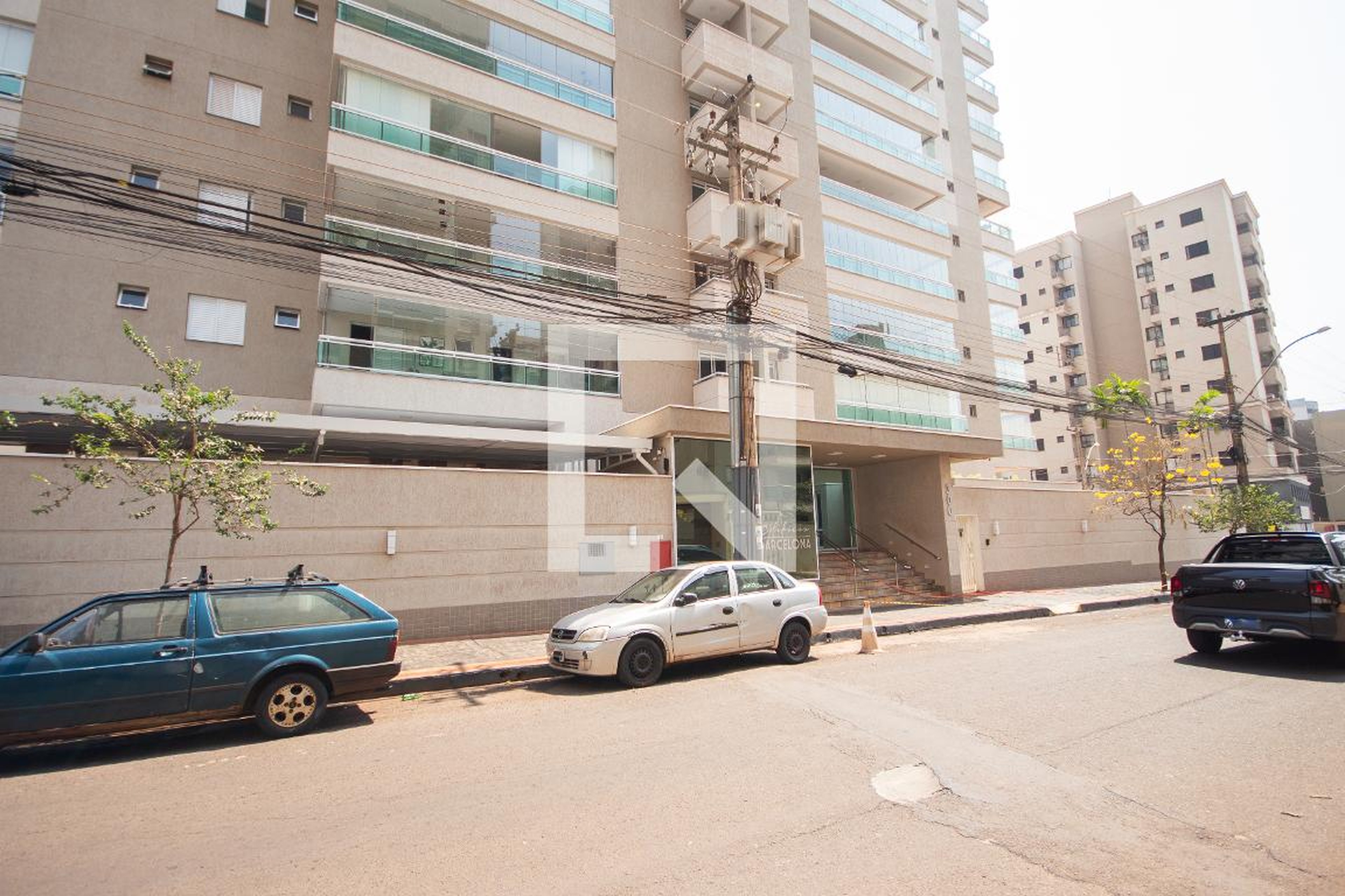 Fachada do Prédio Condomínio Barcelona