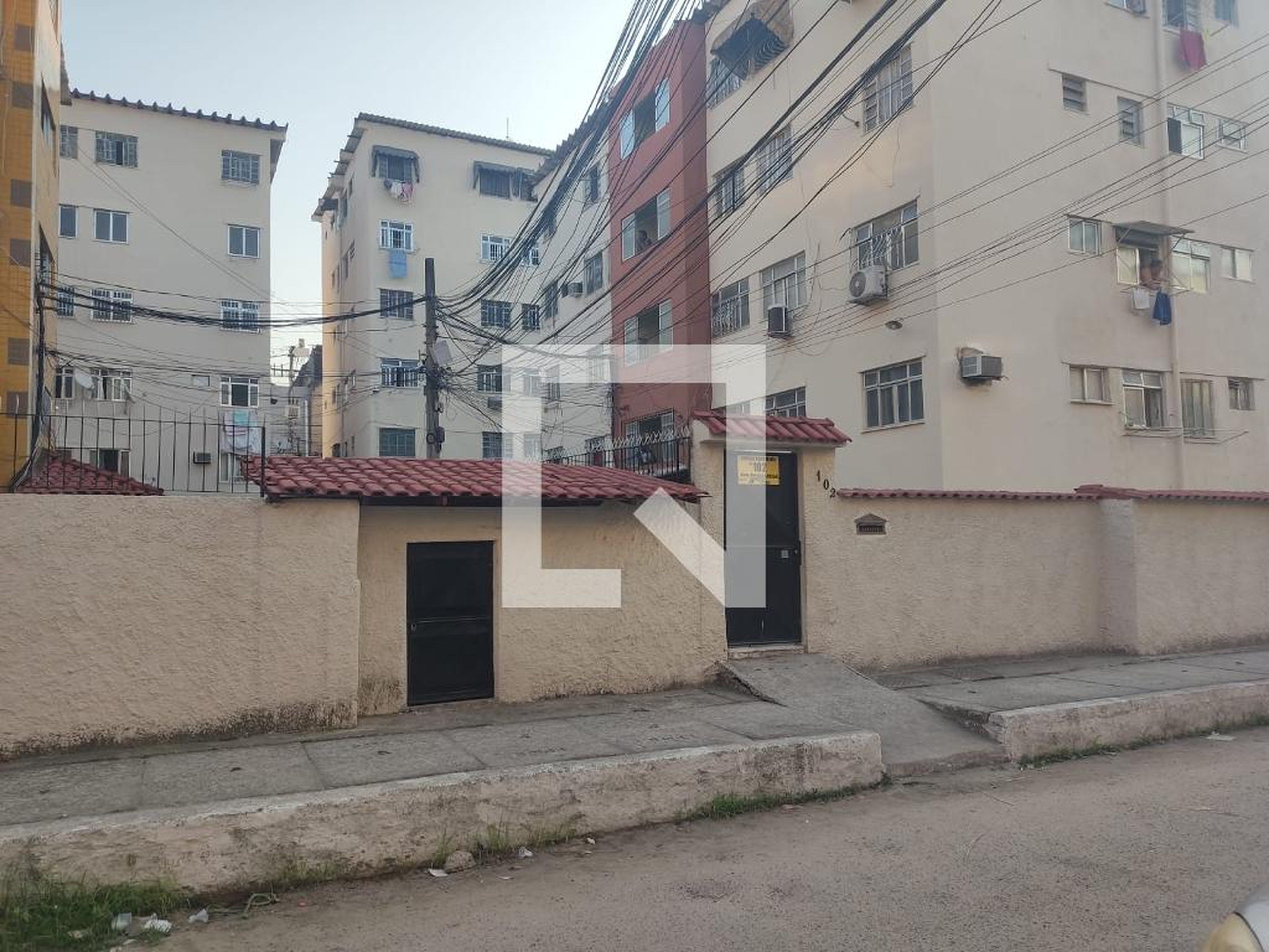 Fachada Condomínio em Rua Renascença, 201