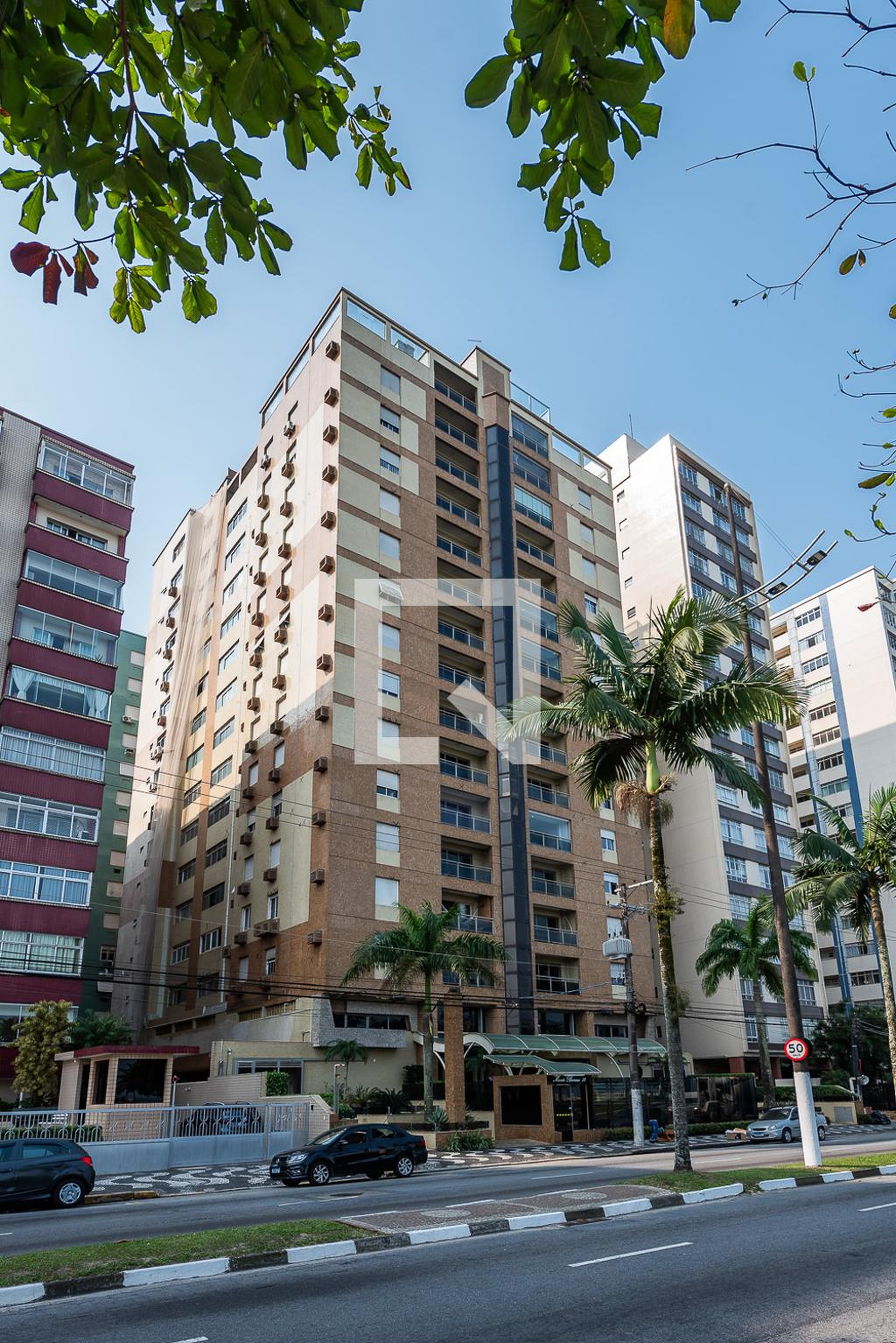 Fachada Condomínio Monte Branco