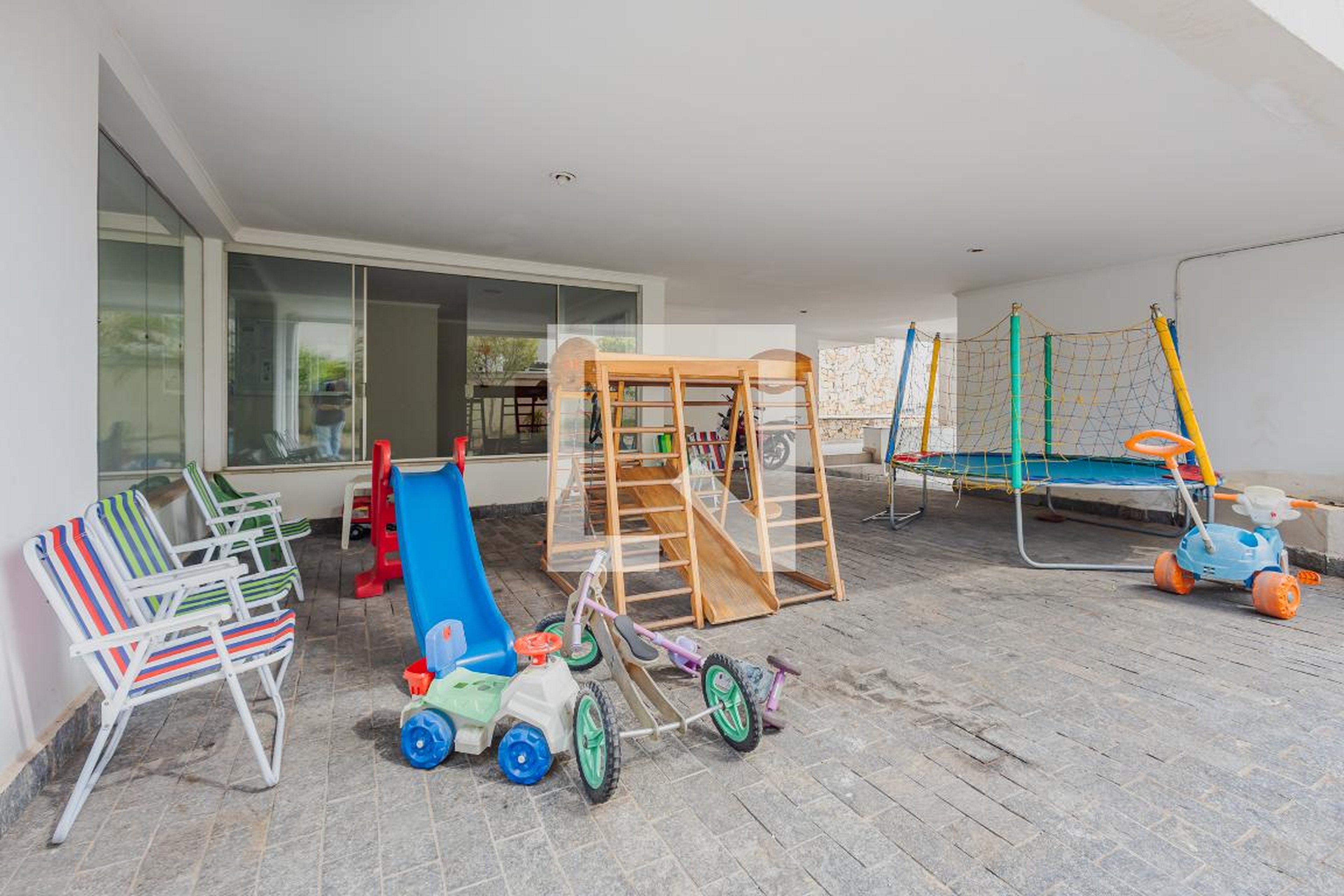 Playground - Jardim Regina