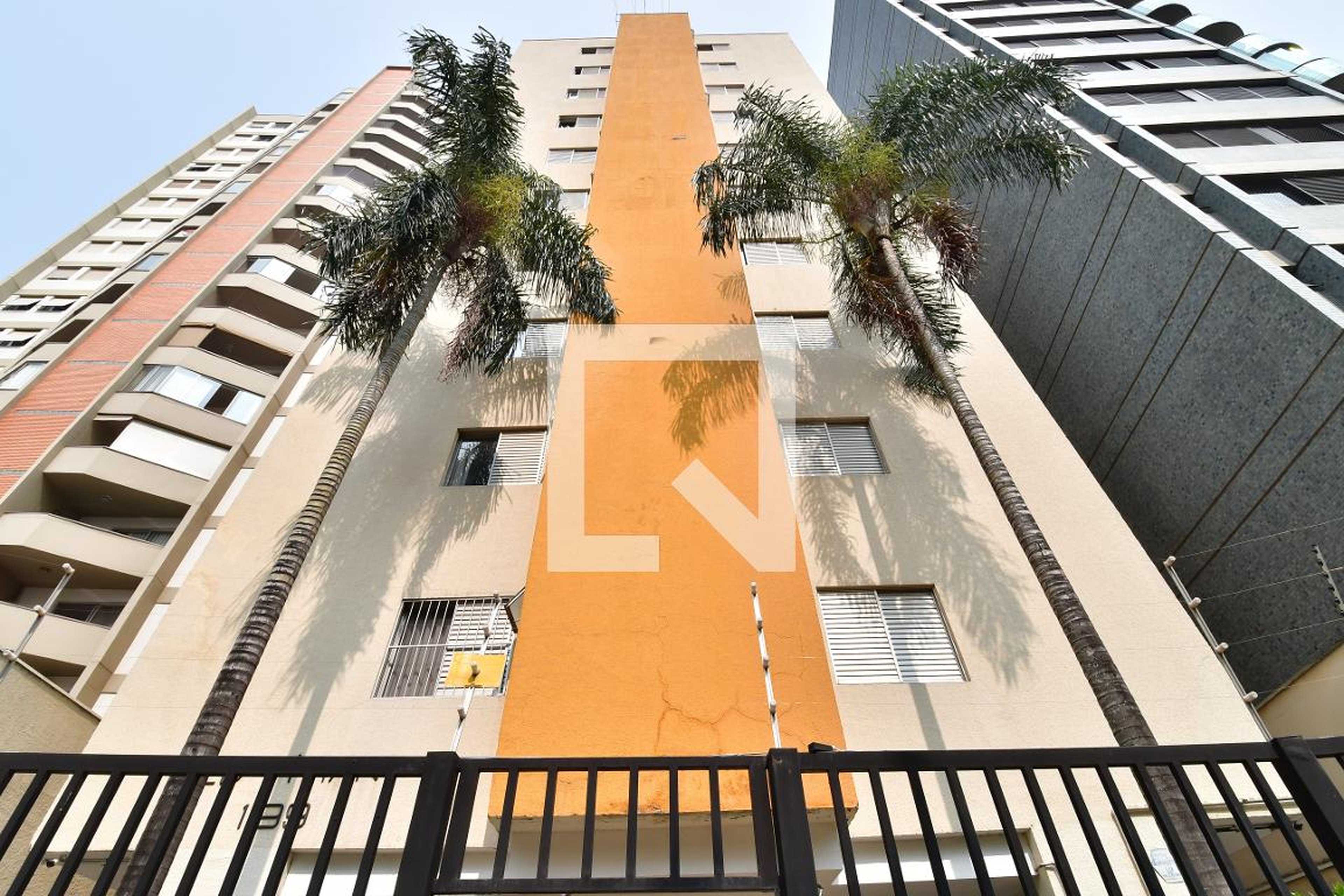 Fachada Condomínio em Avenida Princesa D'Oeste, 1199