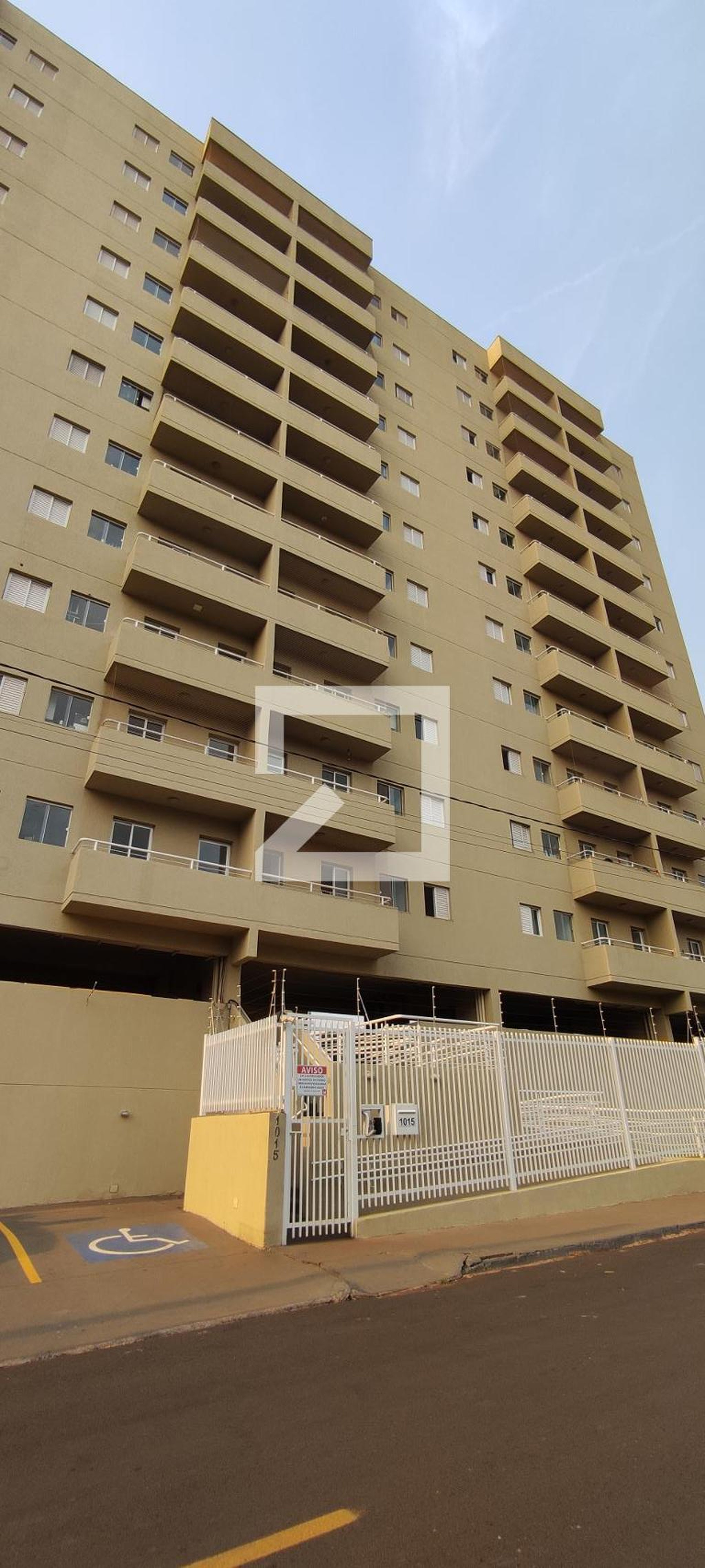 Fachada Condomínio Villa de Madrid