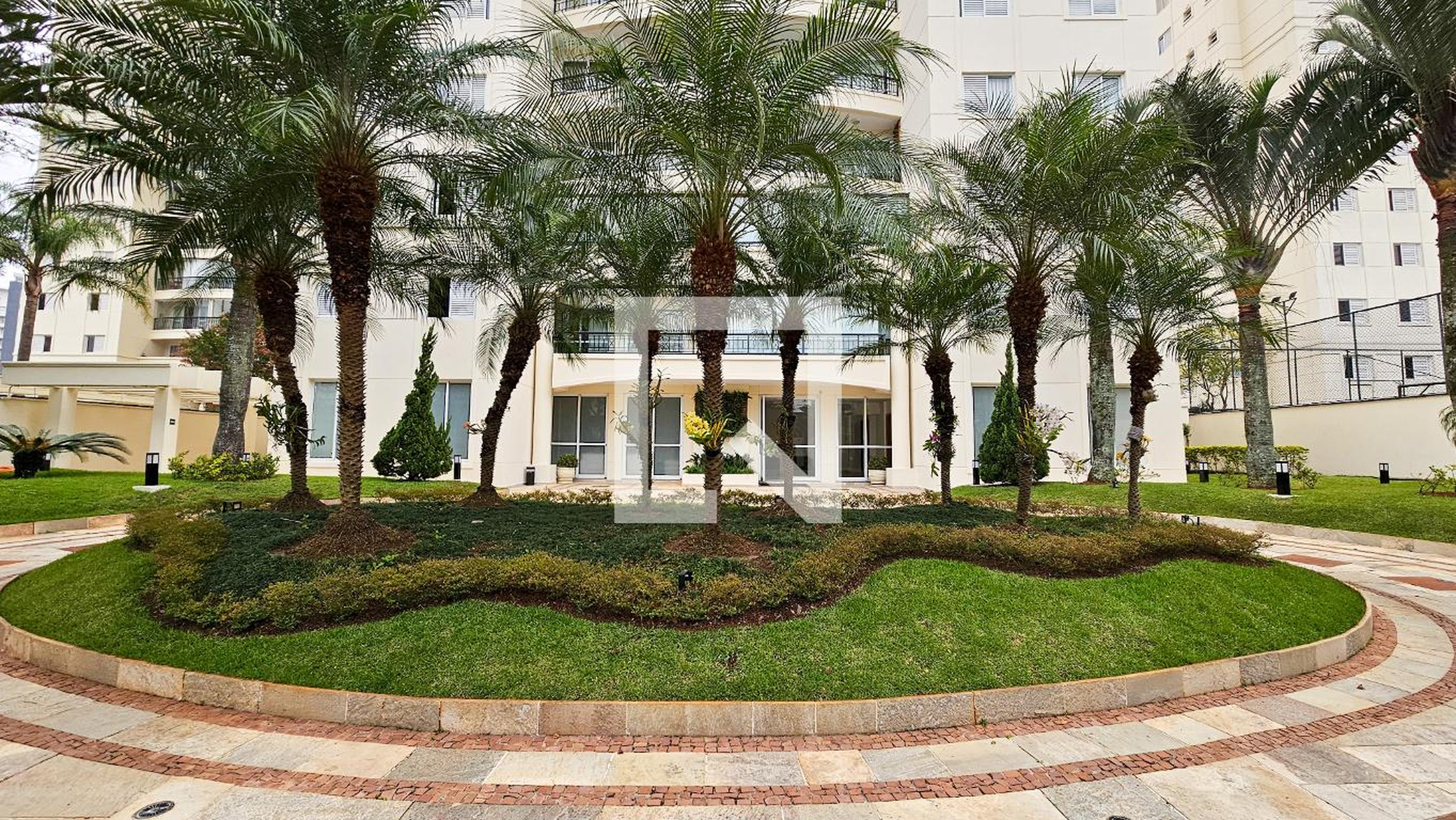 Fachada Condomínio Maison Chartres