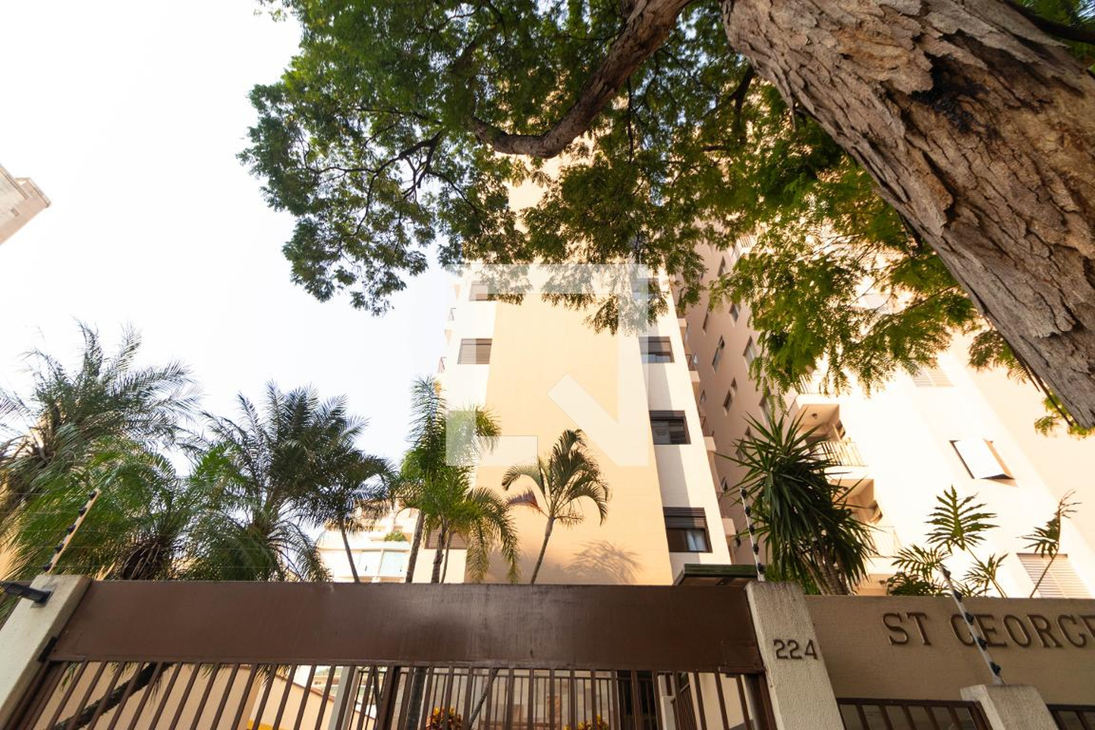 Fachada Condomínio Saint George