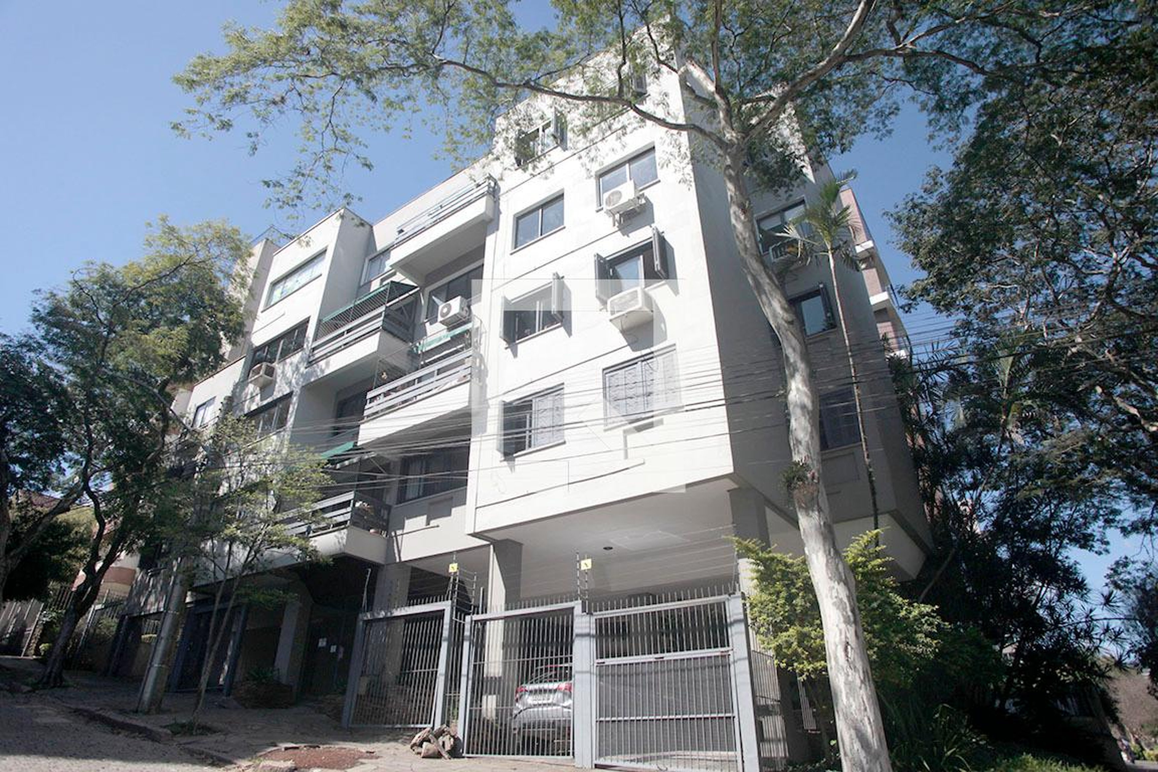 Fachada Condomínio em Rua Corcovado, 17