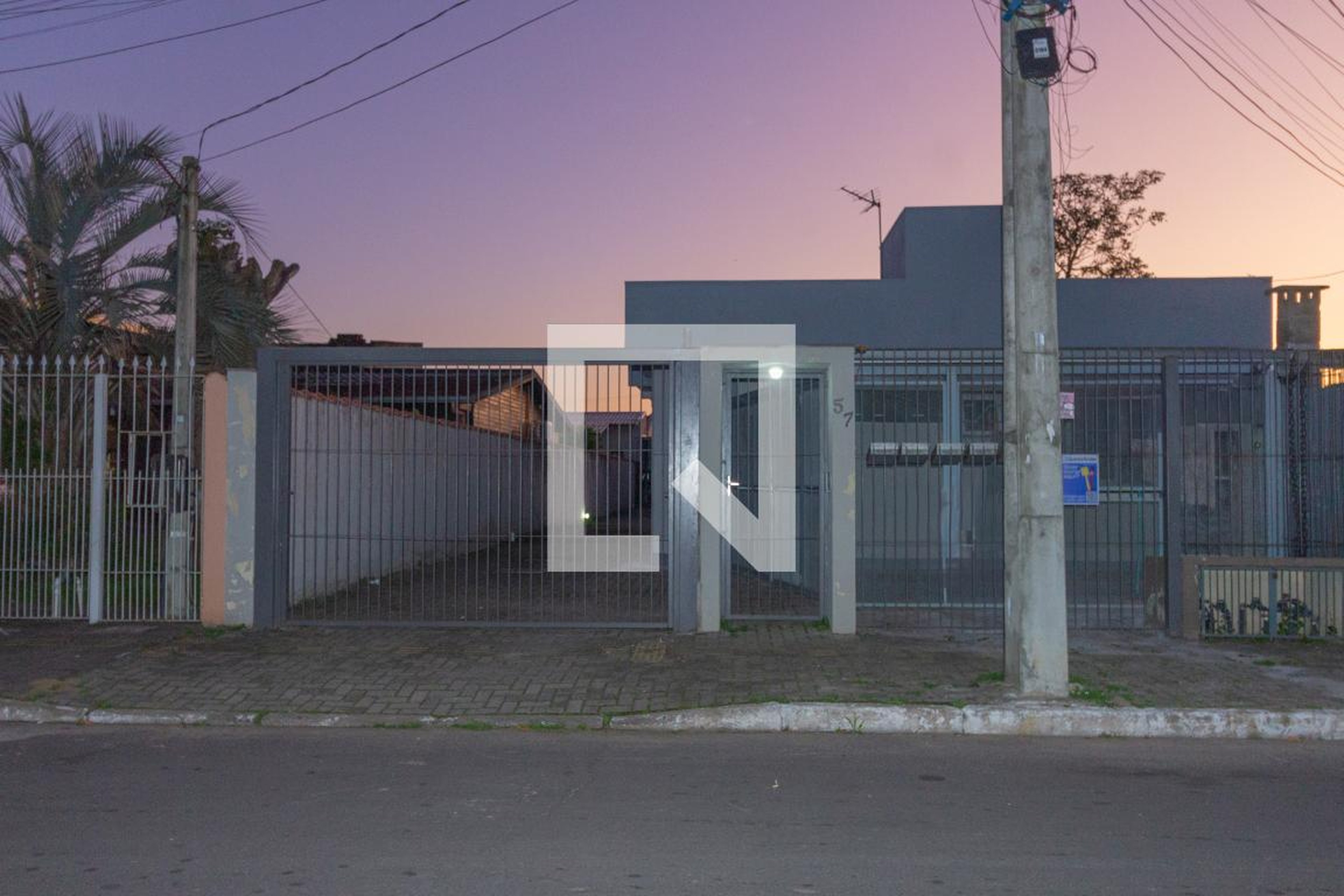 Fachada do Prédio Condomínio em Rua Pará, 57