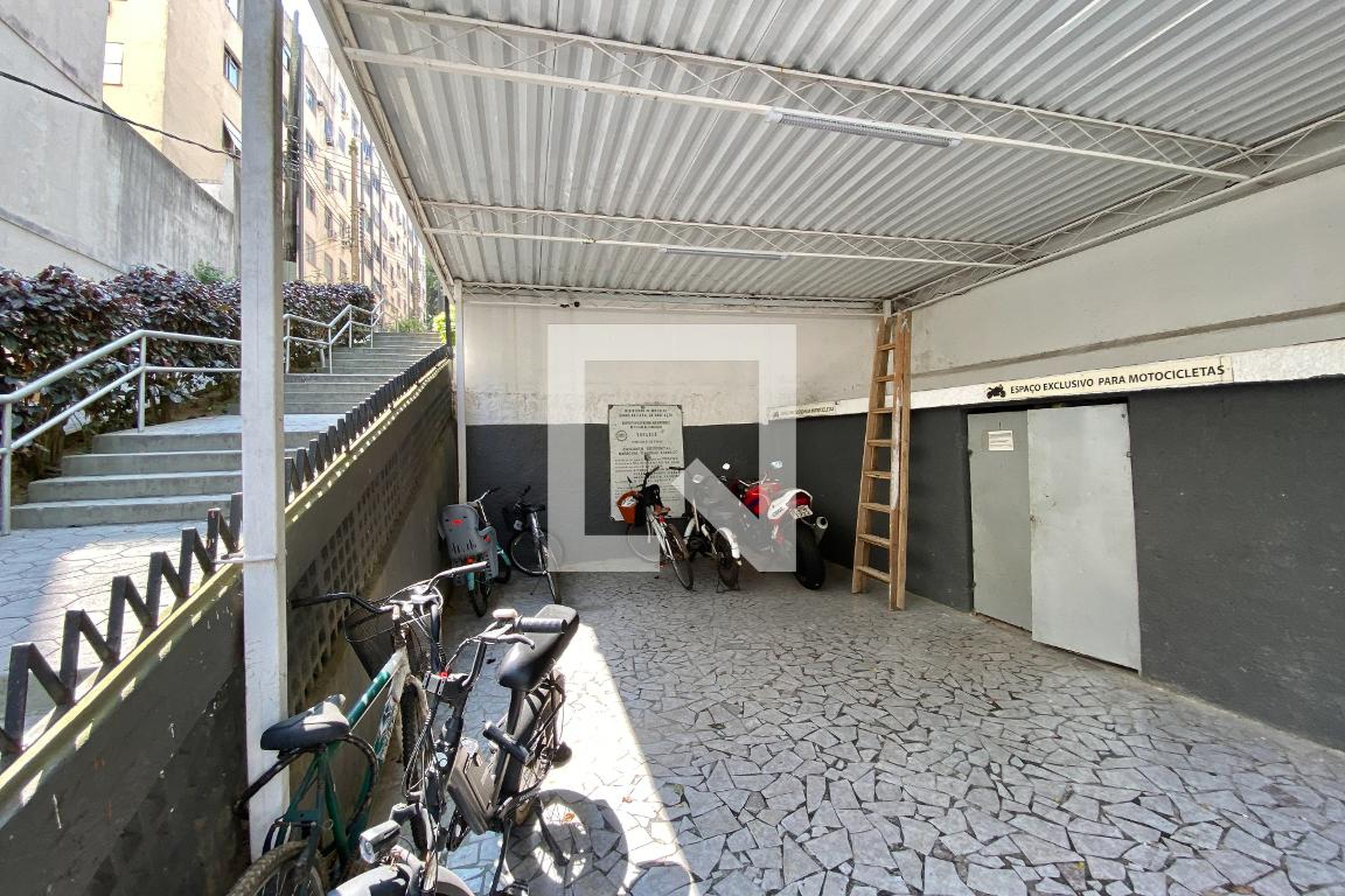 Bicicletário - Edifício Marechal Castelo Branco