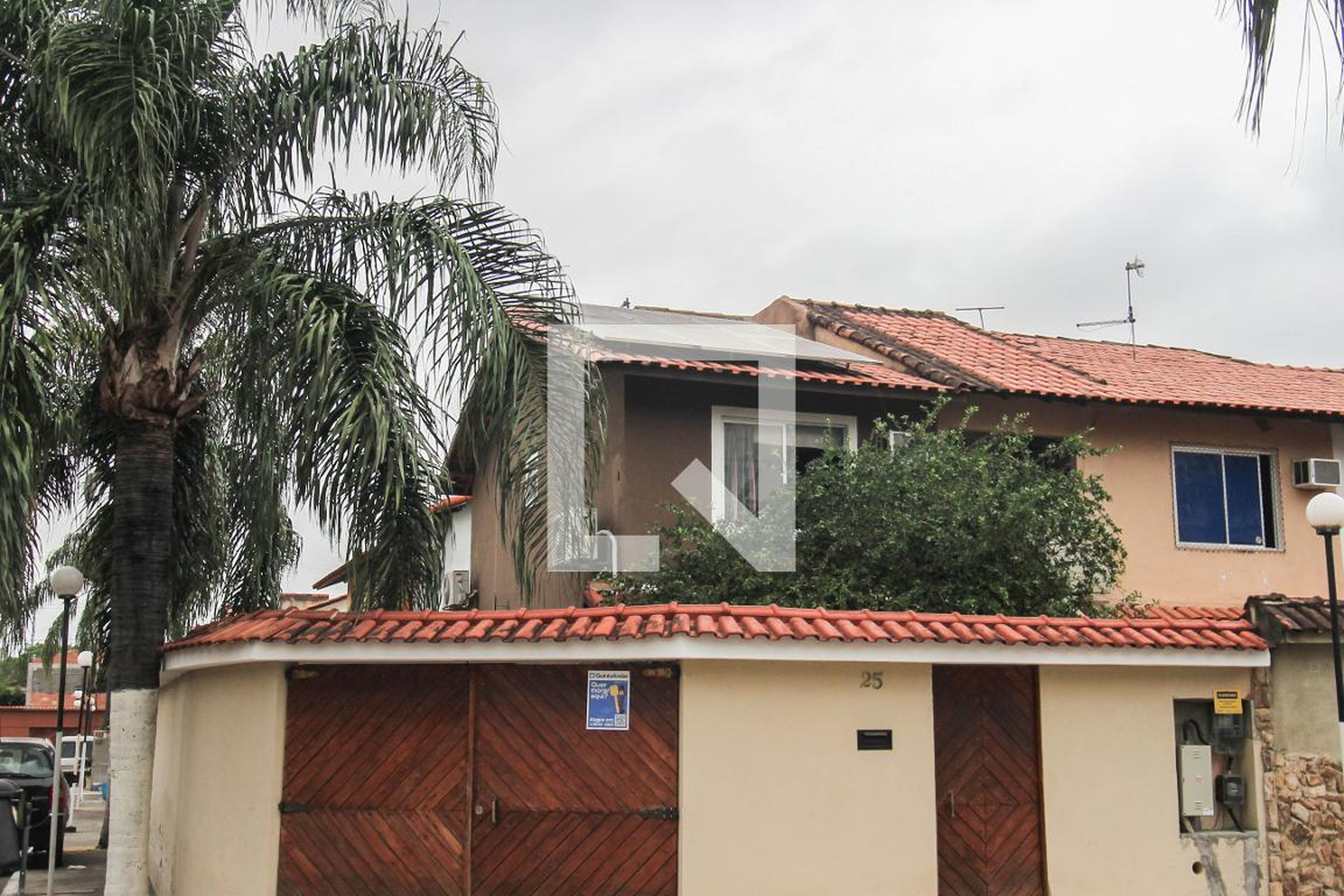 Fachada Condomínio em Rua Meriti, 180