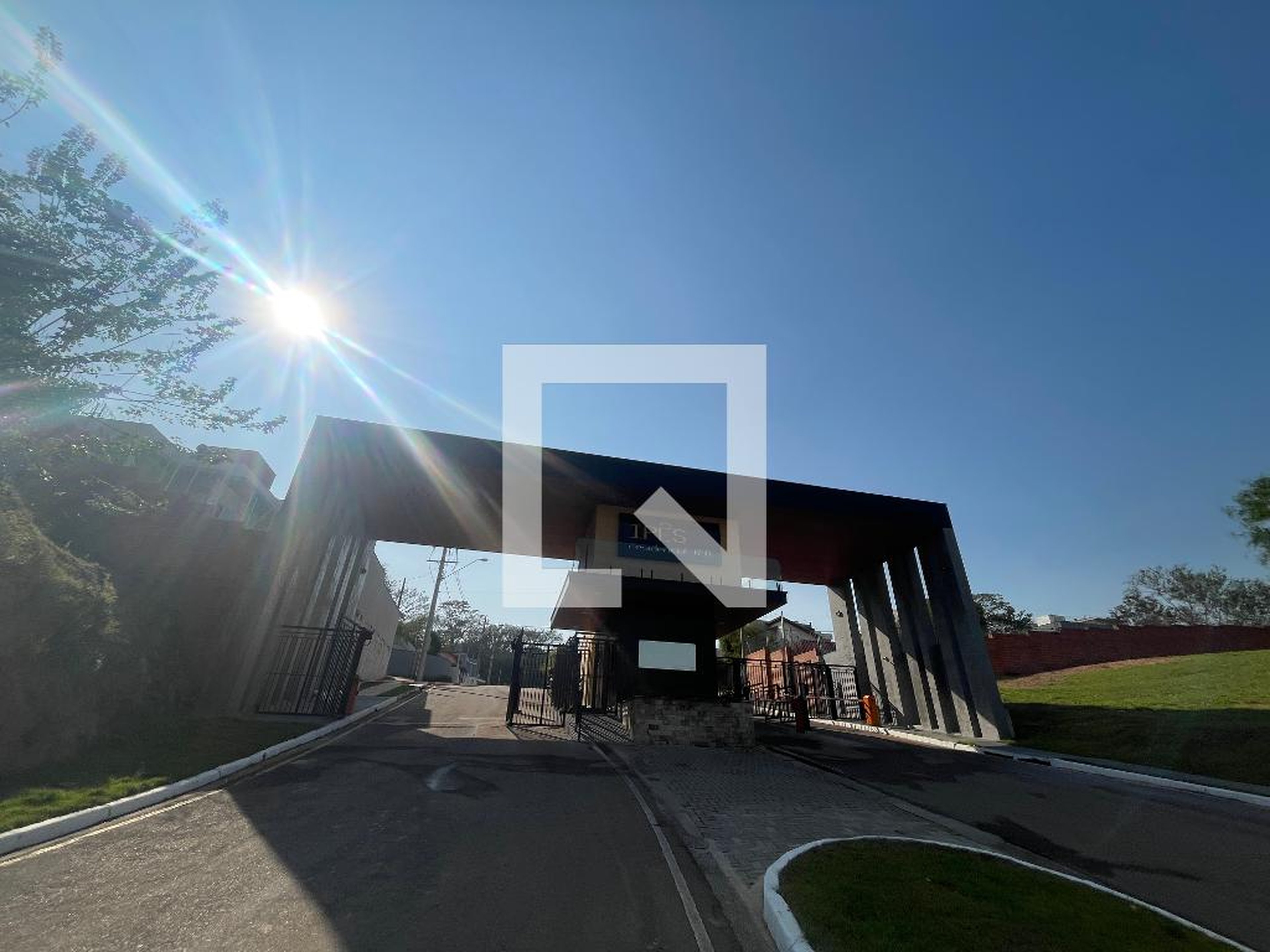 Fachada do condomínio Residencial dos Ipês