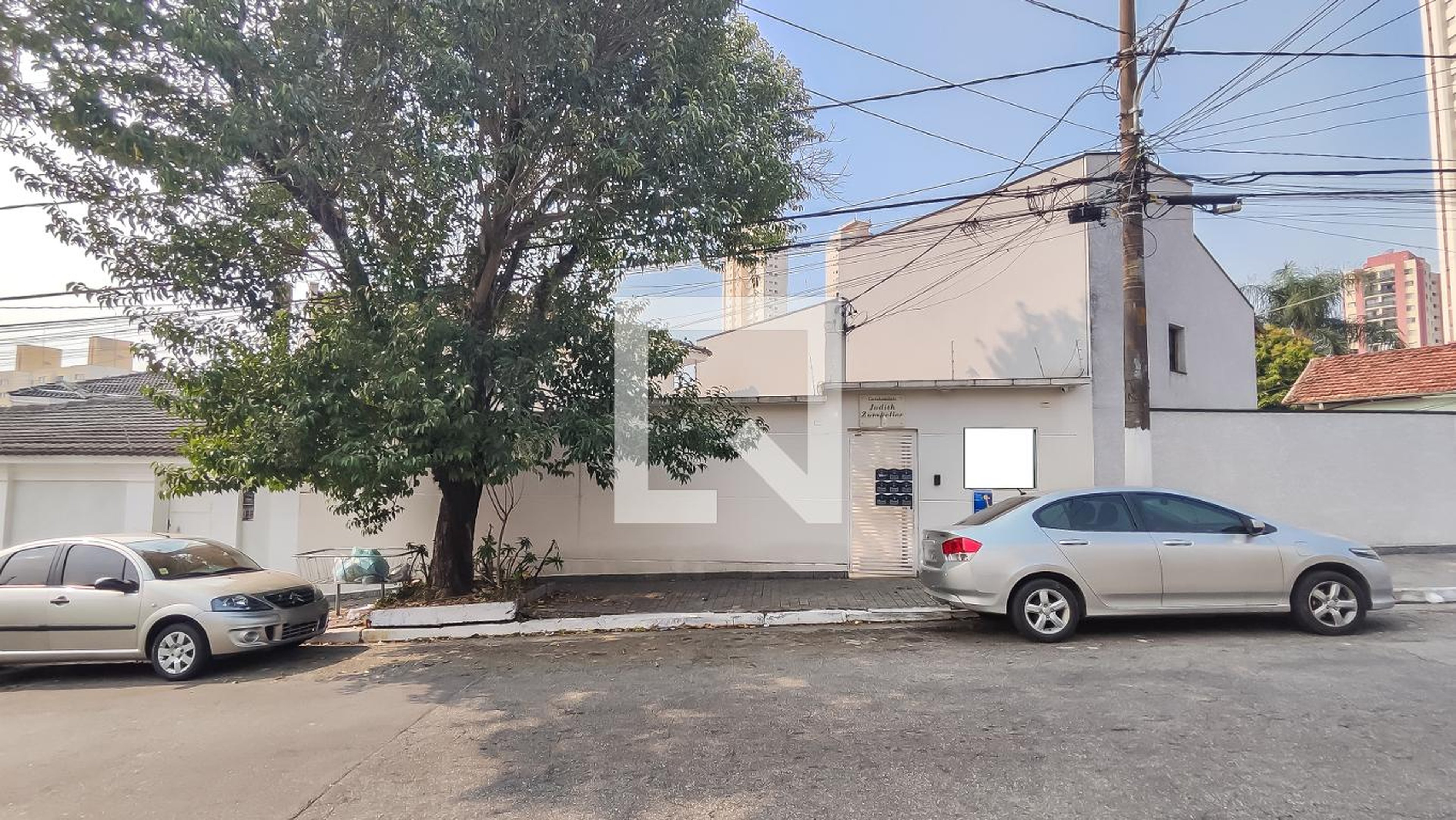 Fachada do Condomínio Condomínio em Rua Judith Zumkeller, 186