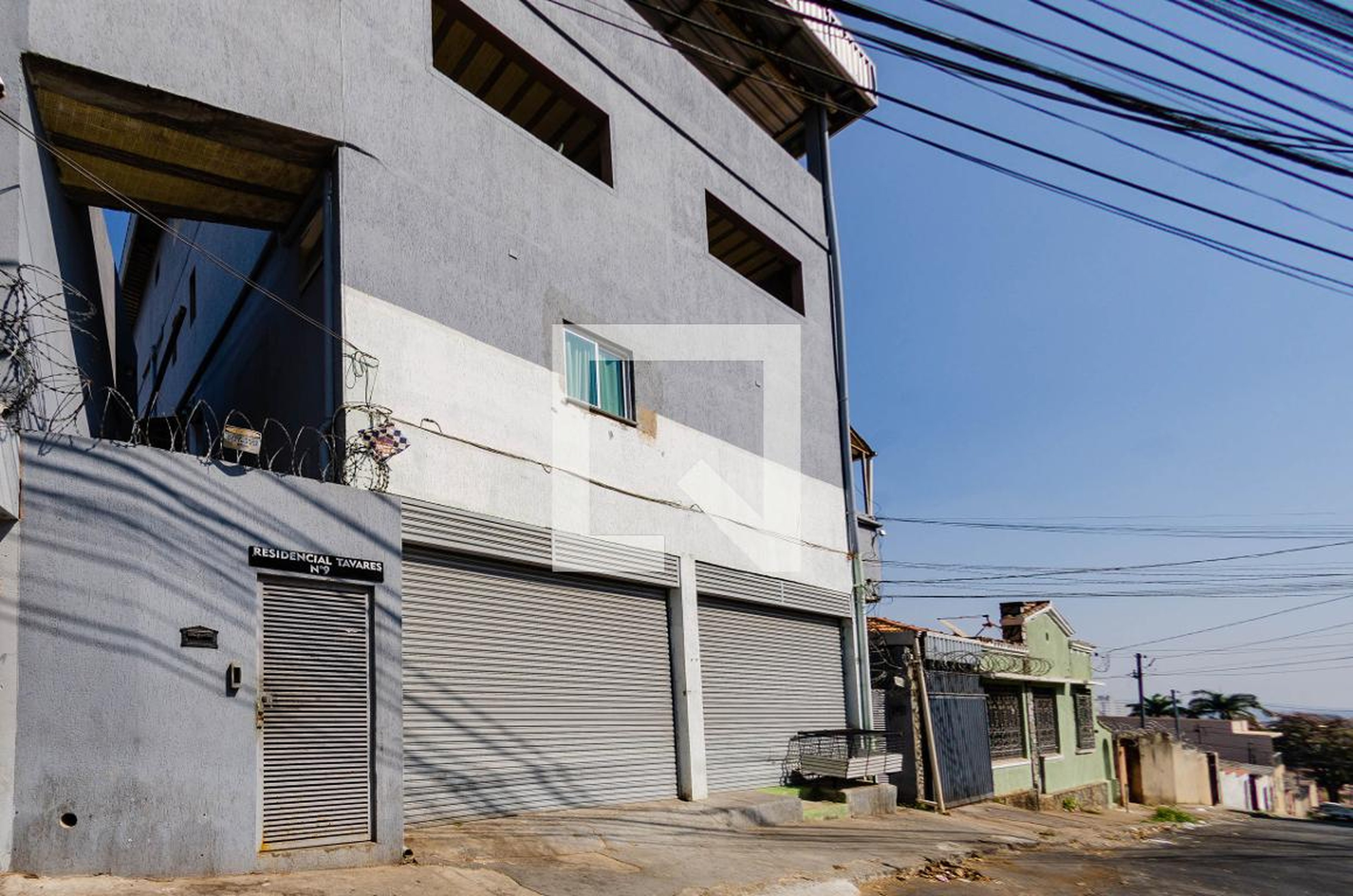 Fachada Condomínio em Rua Sete Lagoas, 9