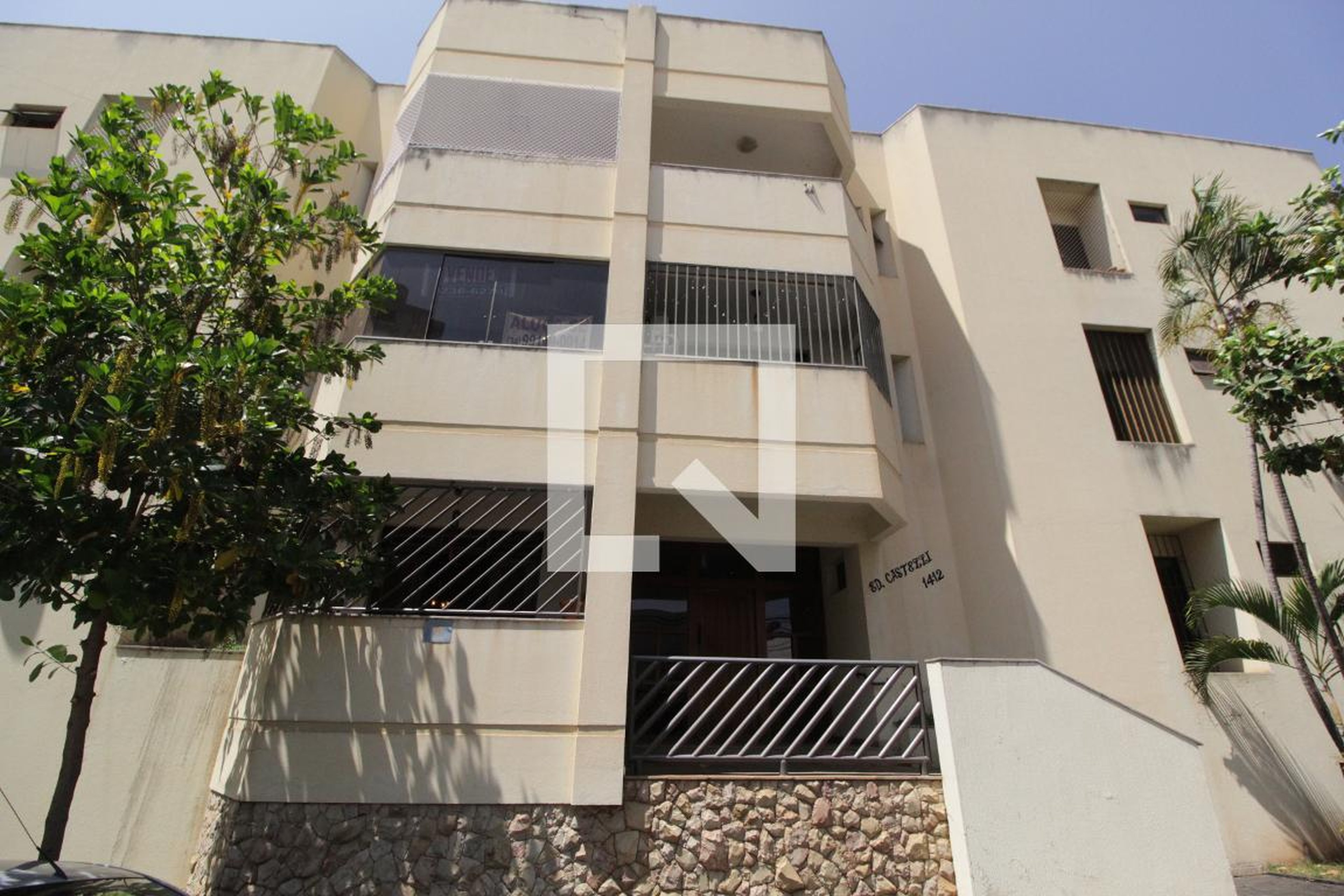 Fachada Condomínio em Rua Carajás, 1412