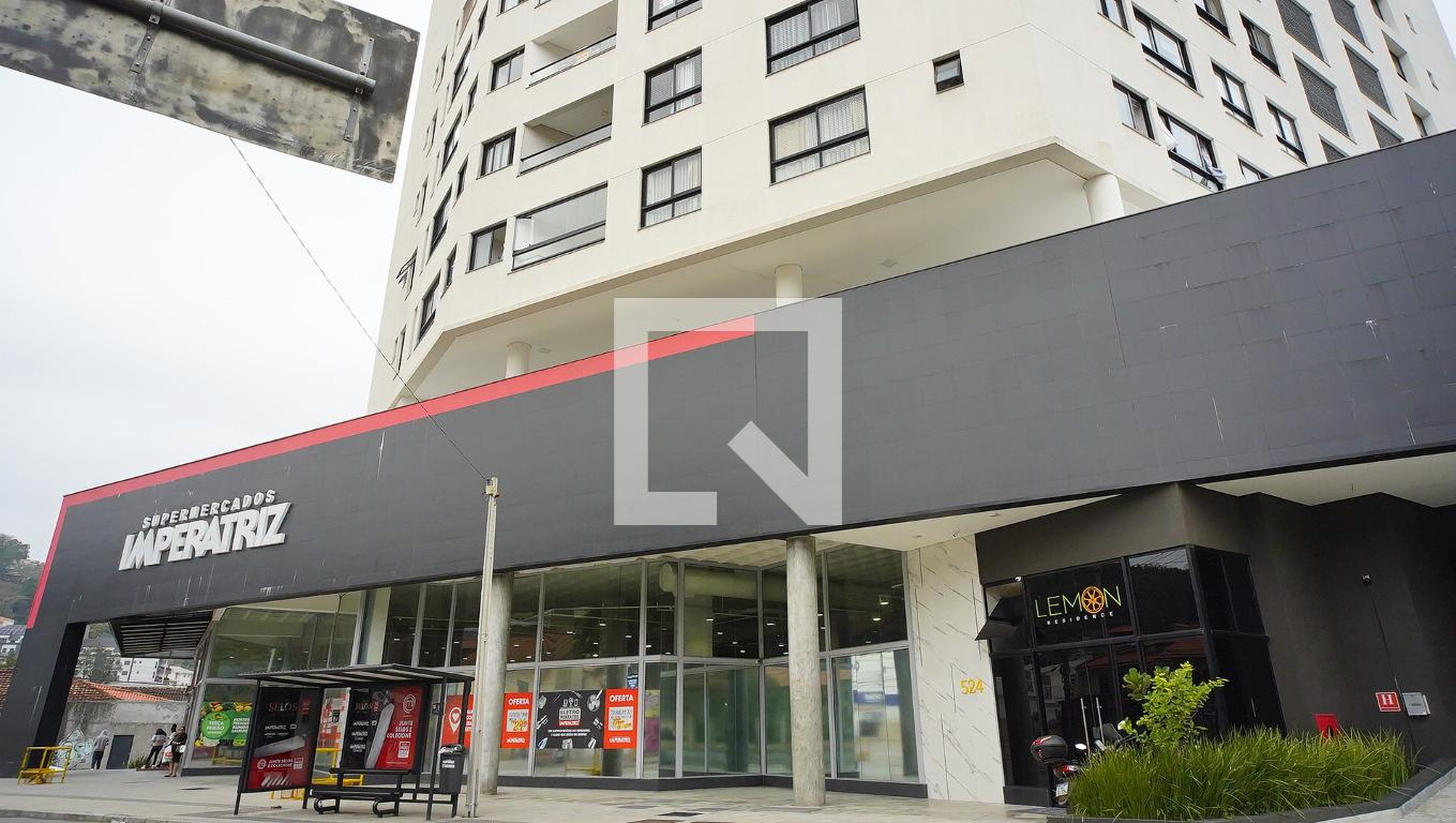 Fachada do Prédio Condomínio em Rua João Motta Espezim, 561