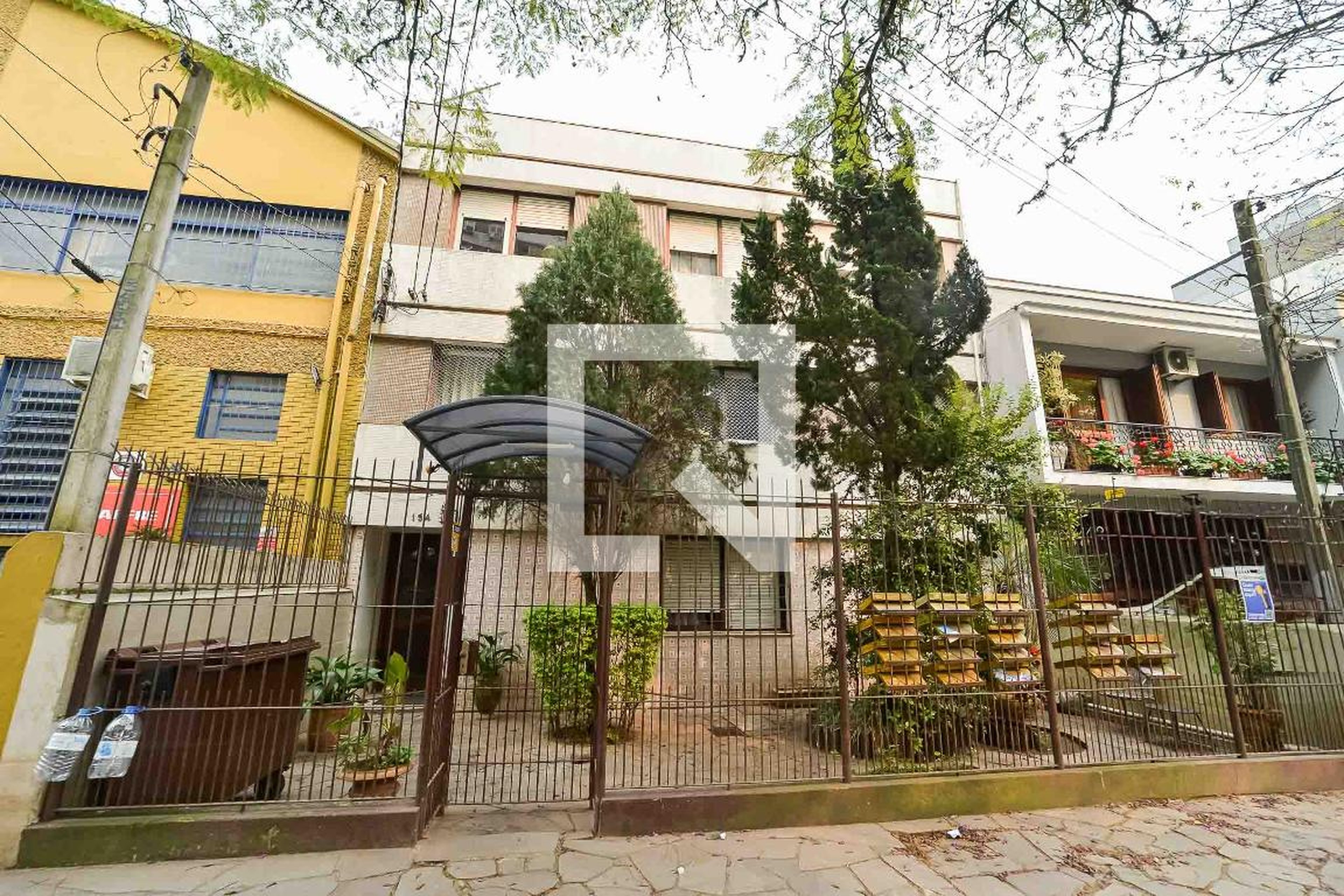 Fachada Condomínio em Rua Augusto Severo, 134