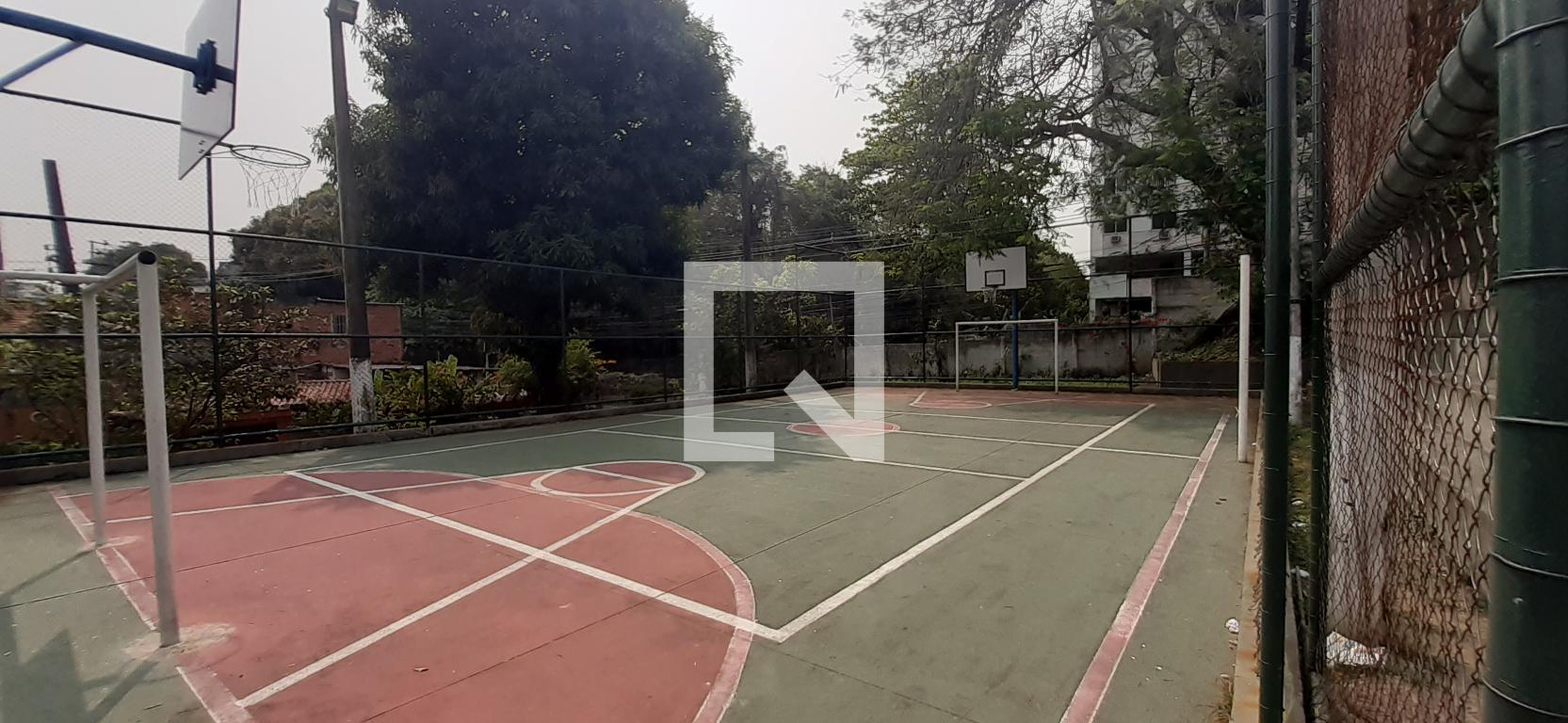 Quadra Poliesportiva Condomínio em Rua E, 1040